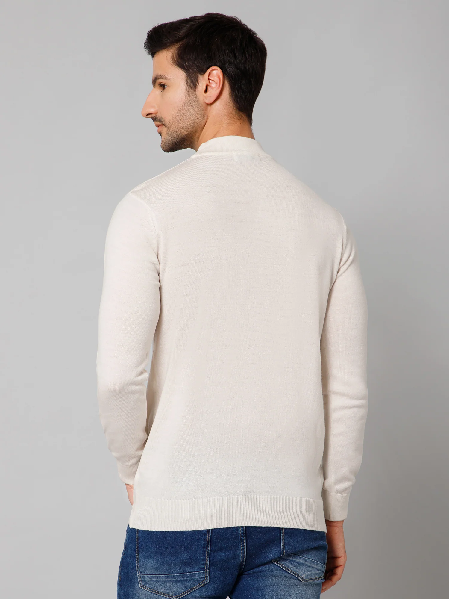 Solid Off White Full Sleeves Round Neck Regular Fit Casual Sweater for Men - Image 4