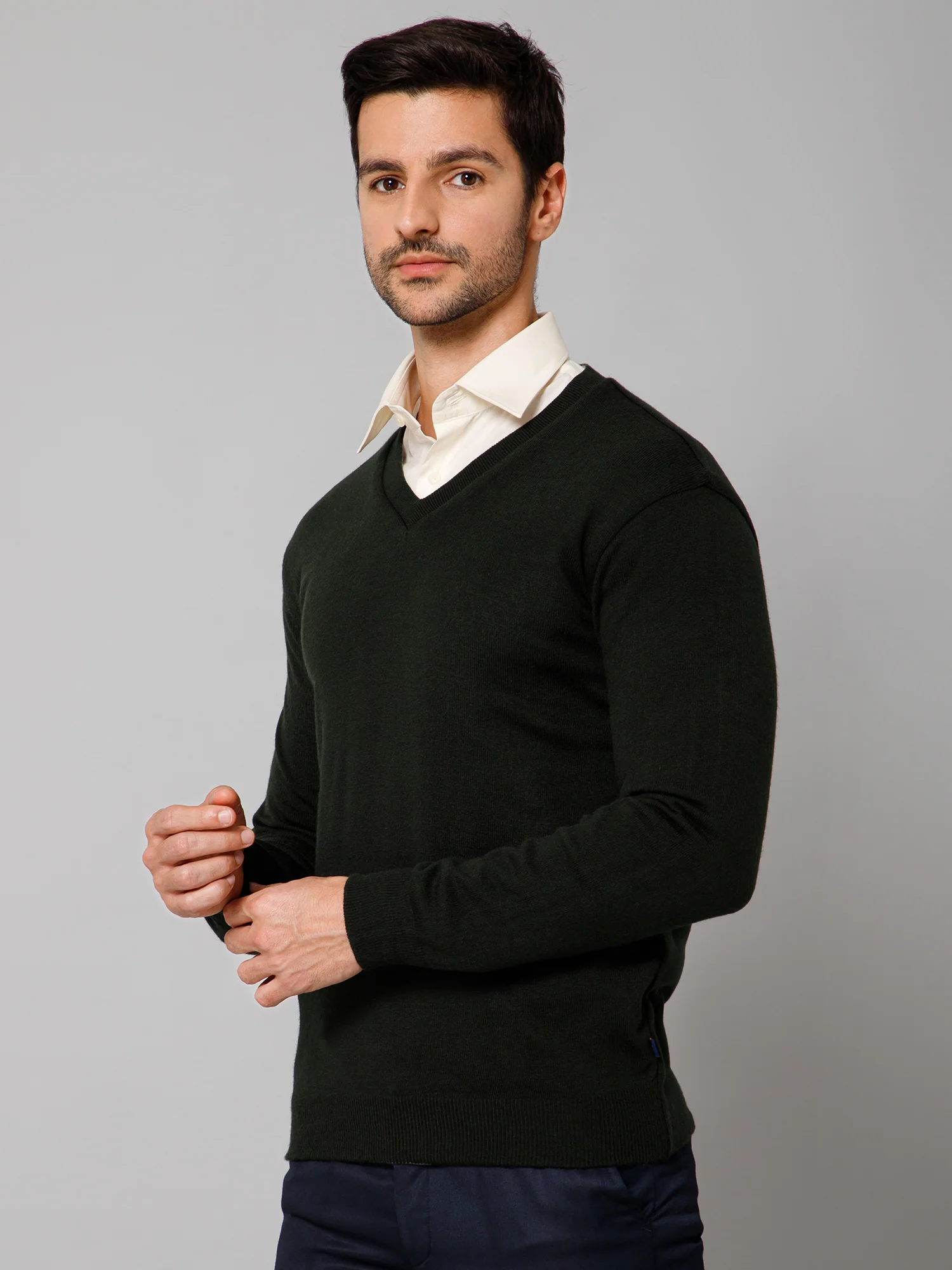 Solid Olive Full Sleeves V Neck Reversible Regular Fit Casual Sweater for Men - Image 2