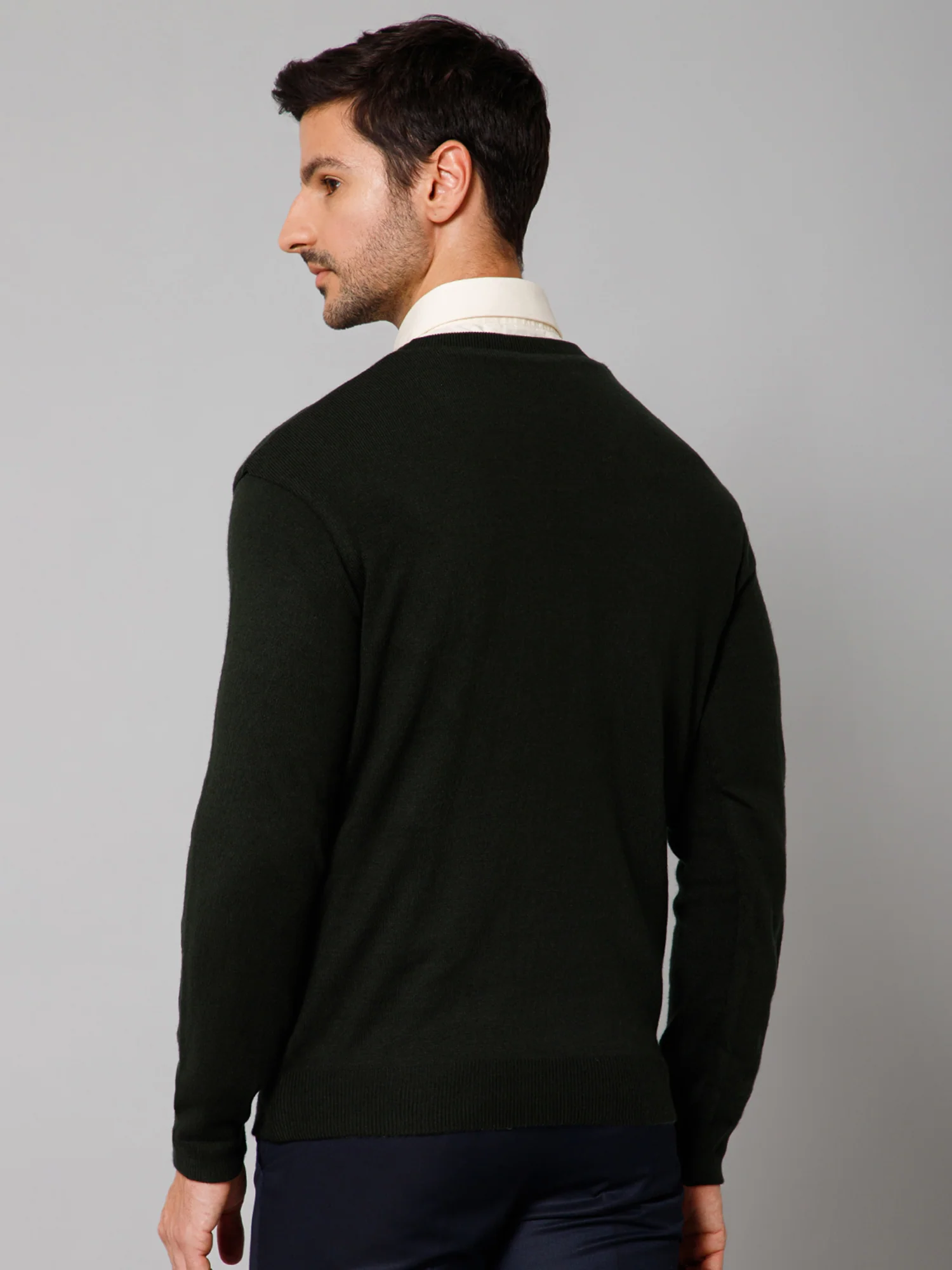 Solid Olive Full Sleeves V Neck Reversible Regular Fit Casual Sweater for Men - Image 4