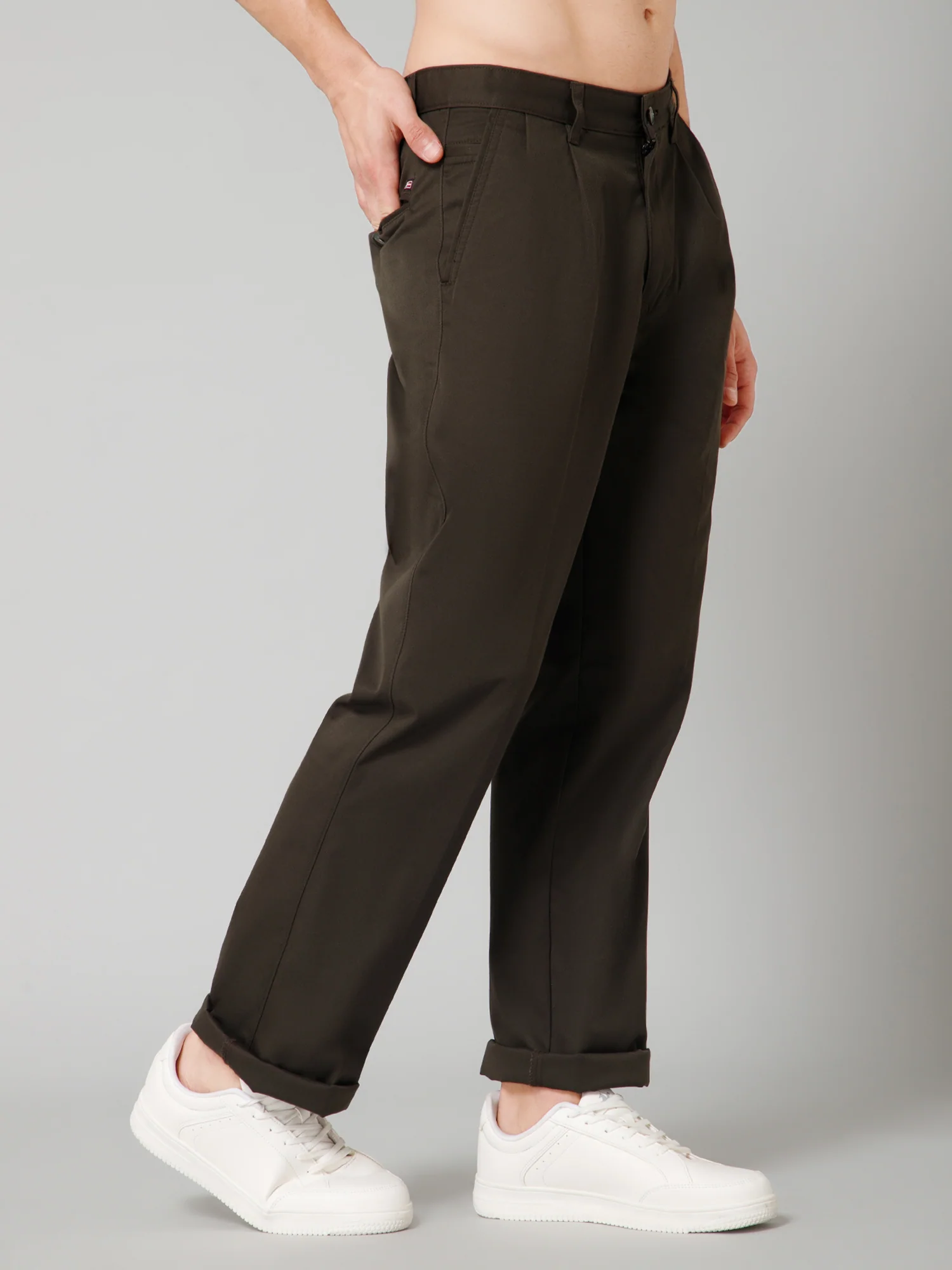 Men's Casual Pleated front Olive Green  Trousers - Image 3