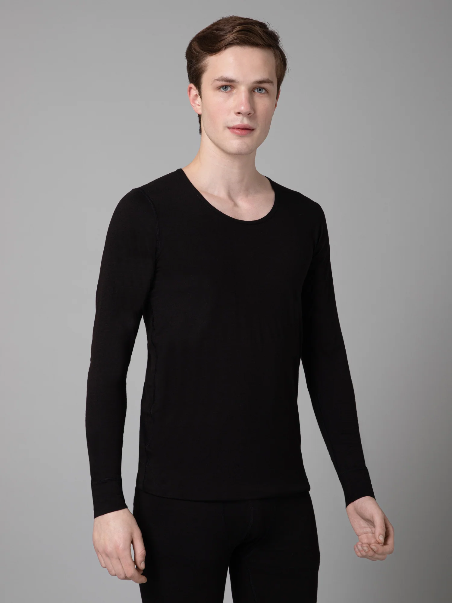 Solid Round Neck Full Sleeves Black Thermal Top For Men - Image 3