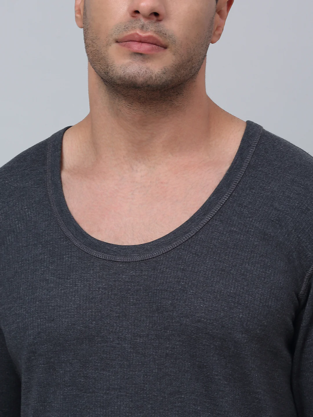 Solid Round Neck Full Sleeves Grey Thermal Top For Men - Image 4