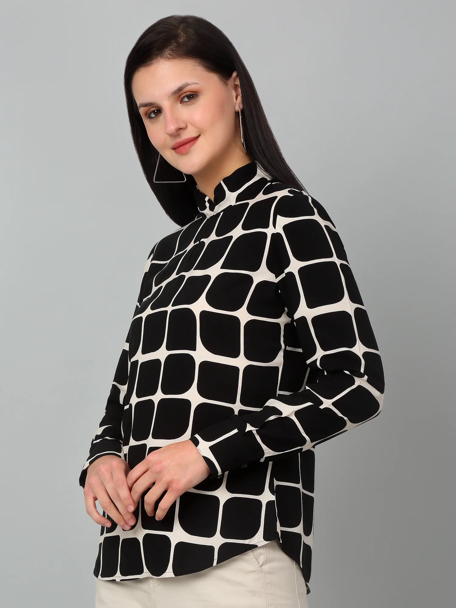 Women Black Printed Top - Image 4