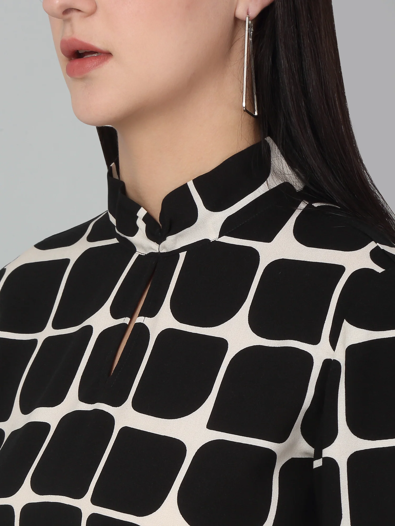 Women Black Printed Top - Image 5