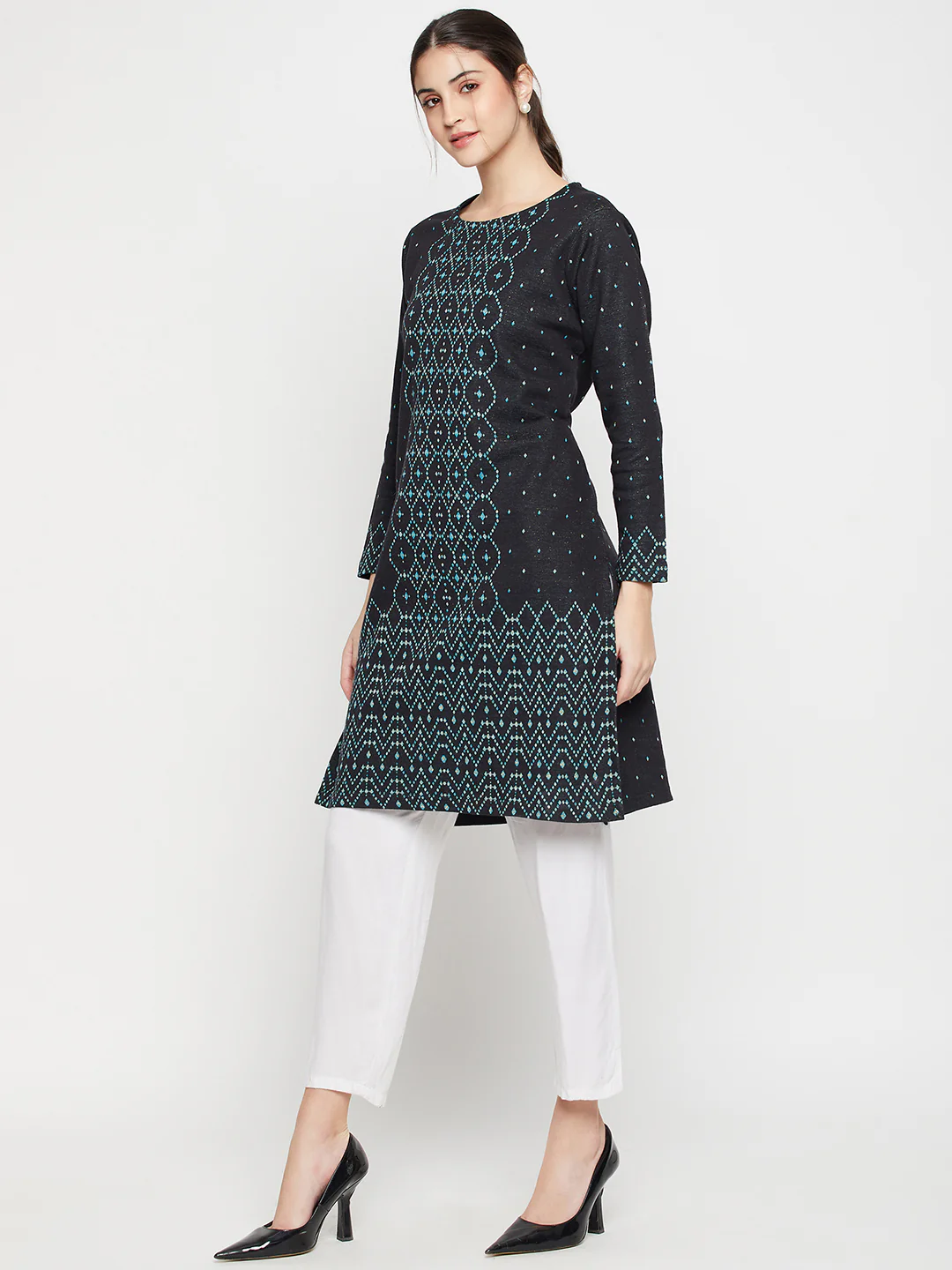 Women's Casual Round neck Black All over Jacquard Knee Length Knit Kurti - Image 3