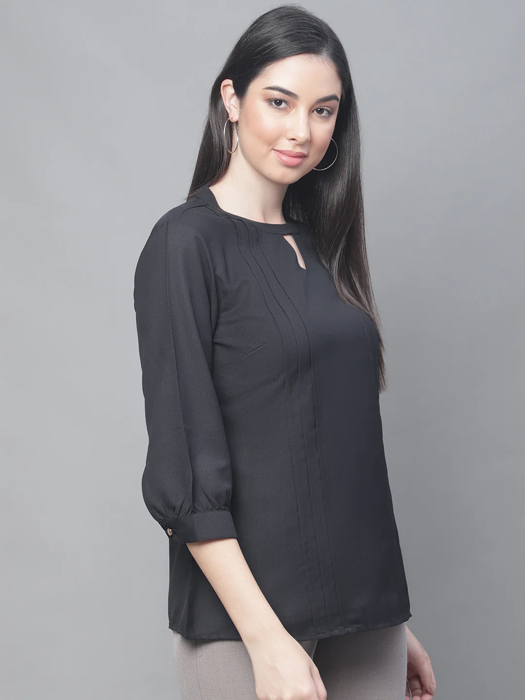 Women's Casual  Black Solid Round neck with Keyhole Tunic - Image 4