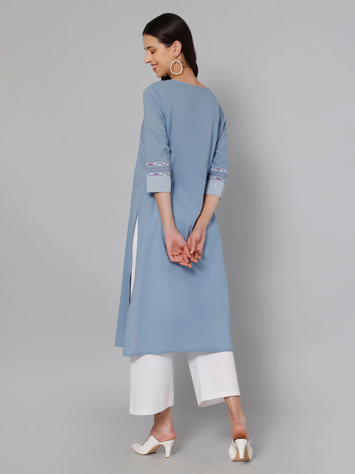 Women's Casual Round neck Blueprint Embroidered Knee length Kurti - Image 4