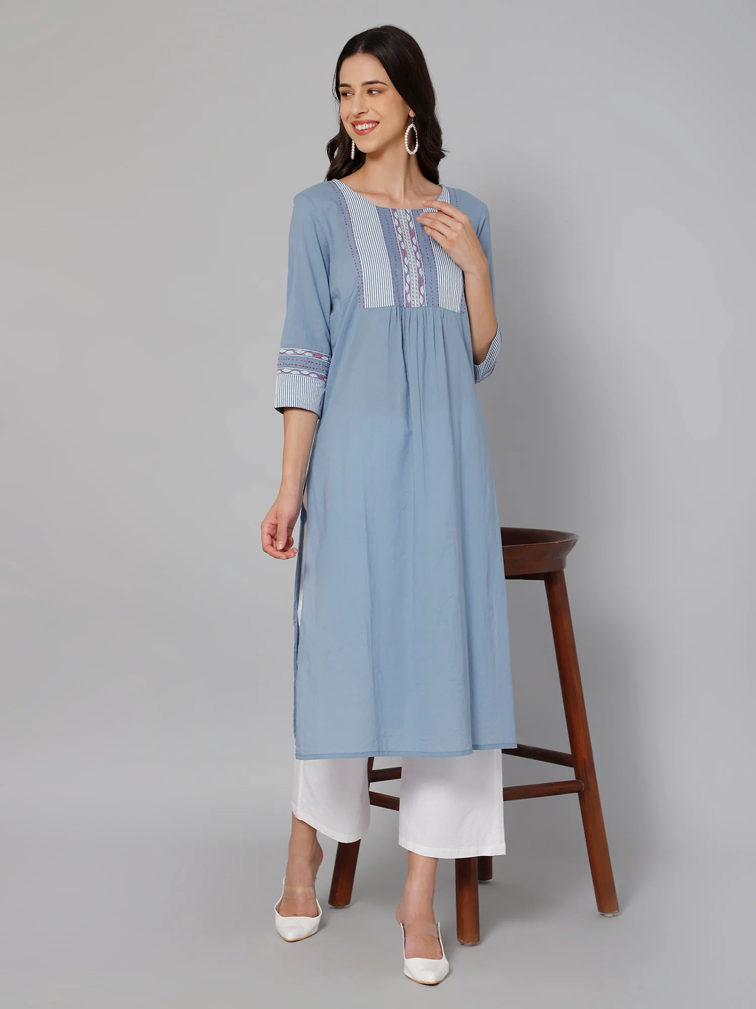 Women's Casual Round neck Blueprint Embroidered Knee length Kurti - Image 5