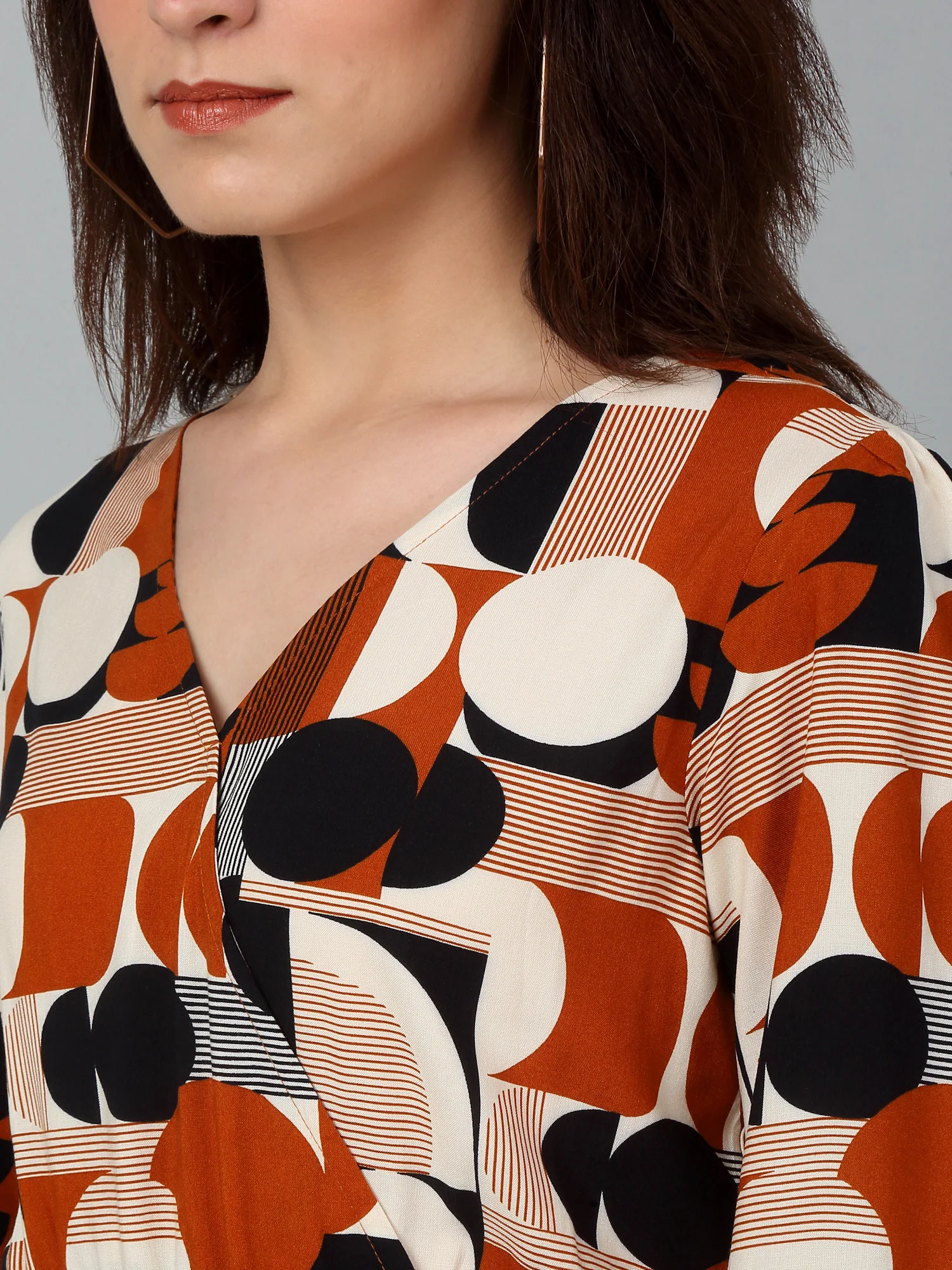 Women's Casual V neck Brown Geometric Print Fit & Flared Dress - Image 4