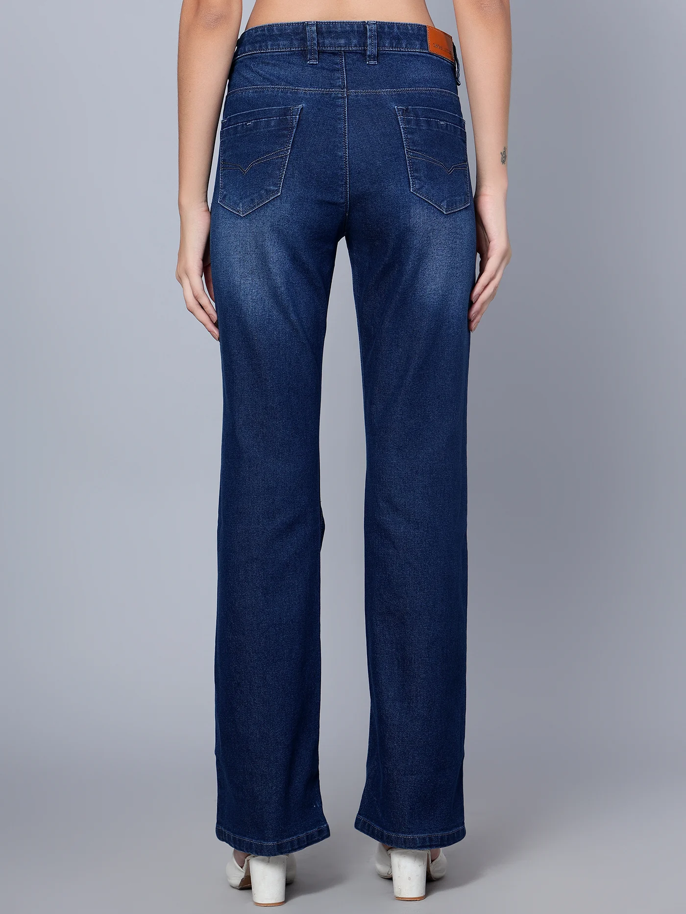 Women's Casual Slim Fit Dark Mercerised Blue Medium Fade Mid rise Jeans - Image 4