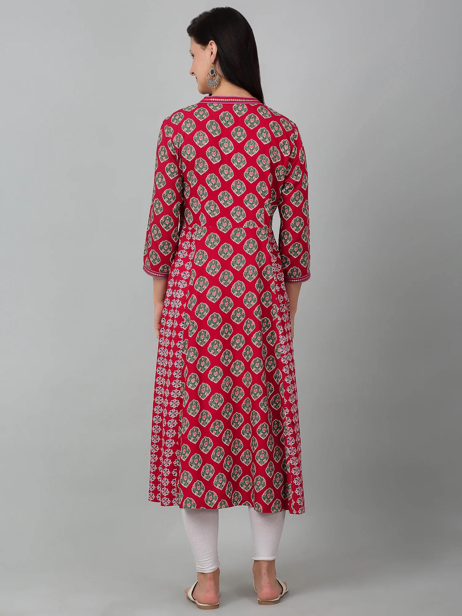 Women Fuchsia Printed V Neck Long Kurti - Image 2