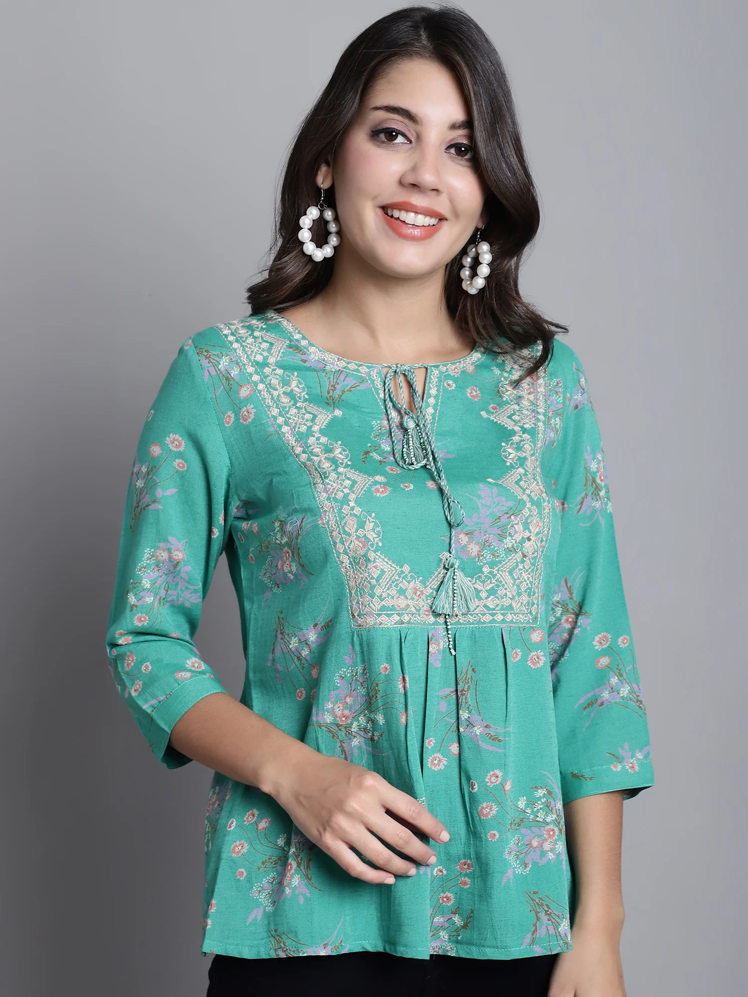 Women's Casual Green Floral Print Round neck with tie up Top