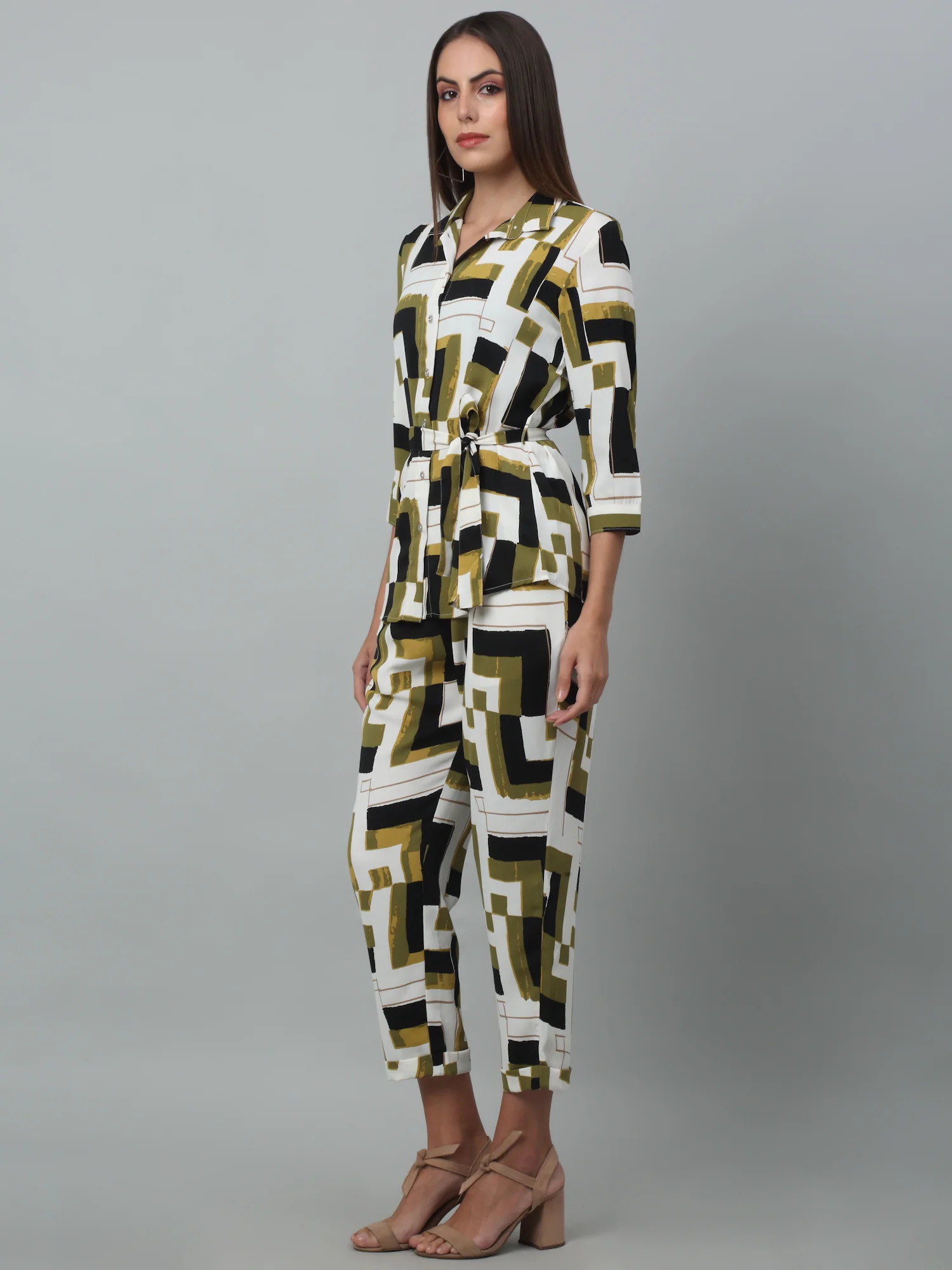 Women Green Printed Shirt Collar 3/4 Sleeve Co-ord Set For Summer - Image 3