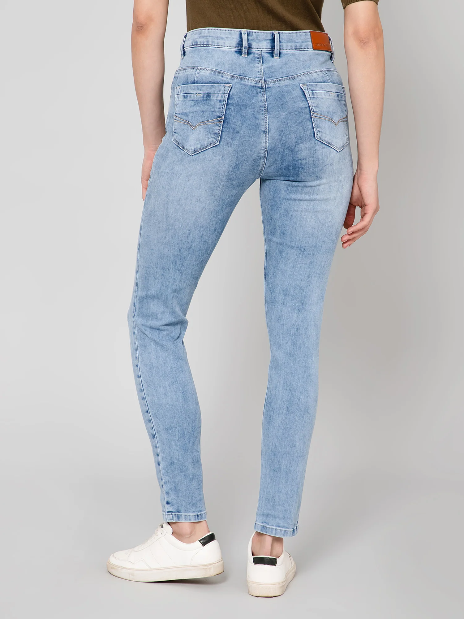 Women's Casual Skinny Fit Light Blue Heavy Fade Mid rise Jeans - Image 4
