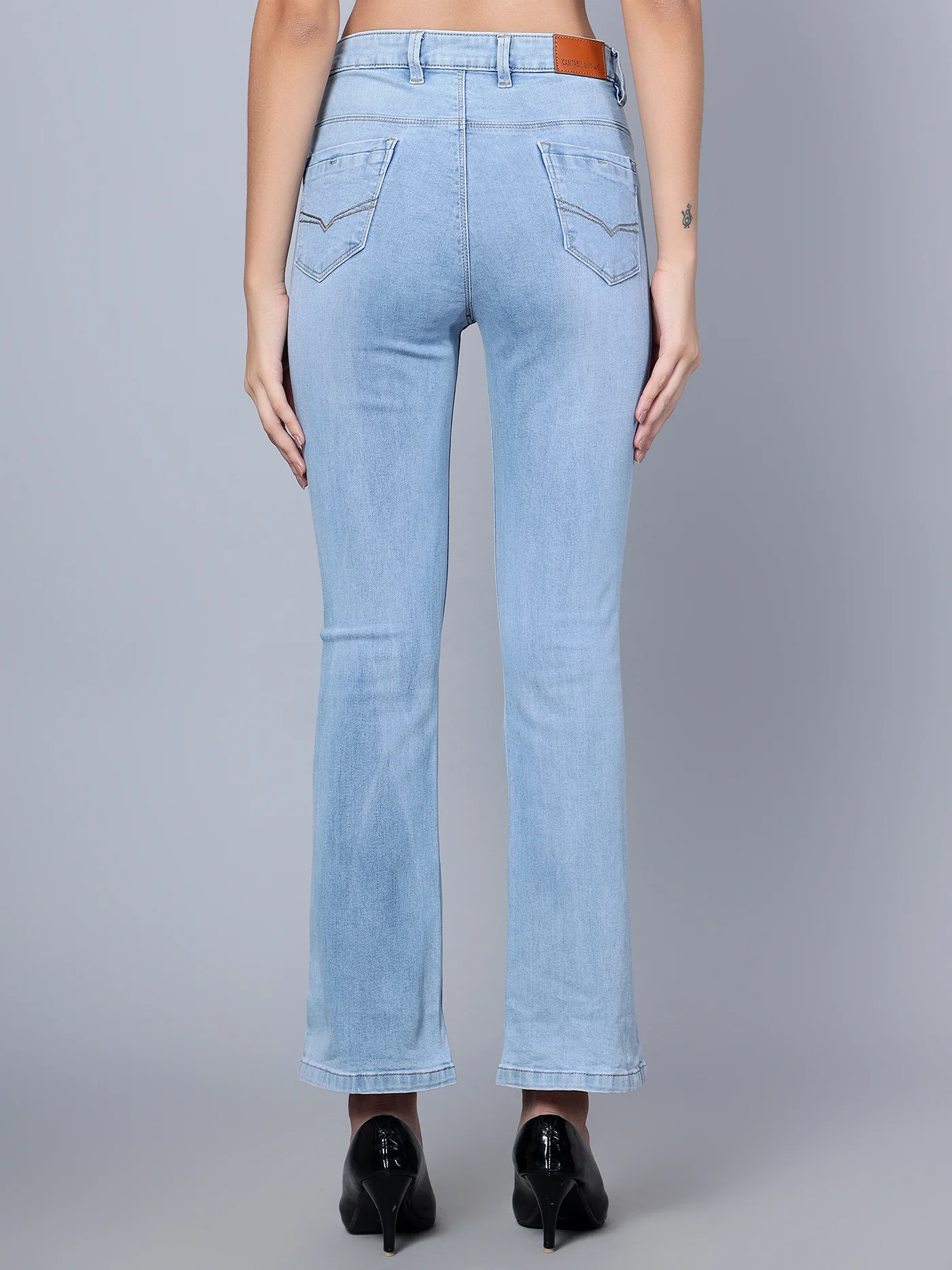 Women's Casual Slim Fit Light Mercerised Blue Heavy Fade Mid rise Jeans - Image 4