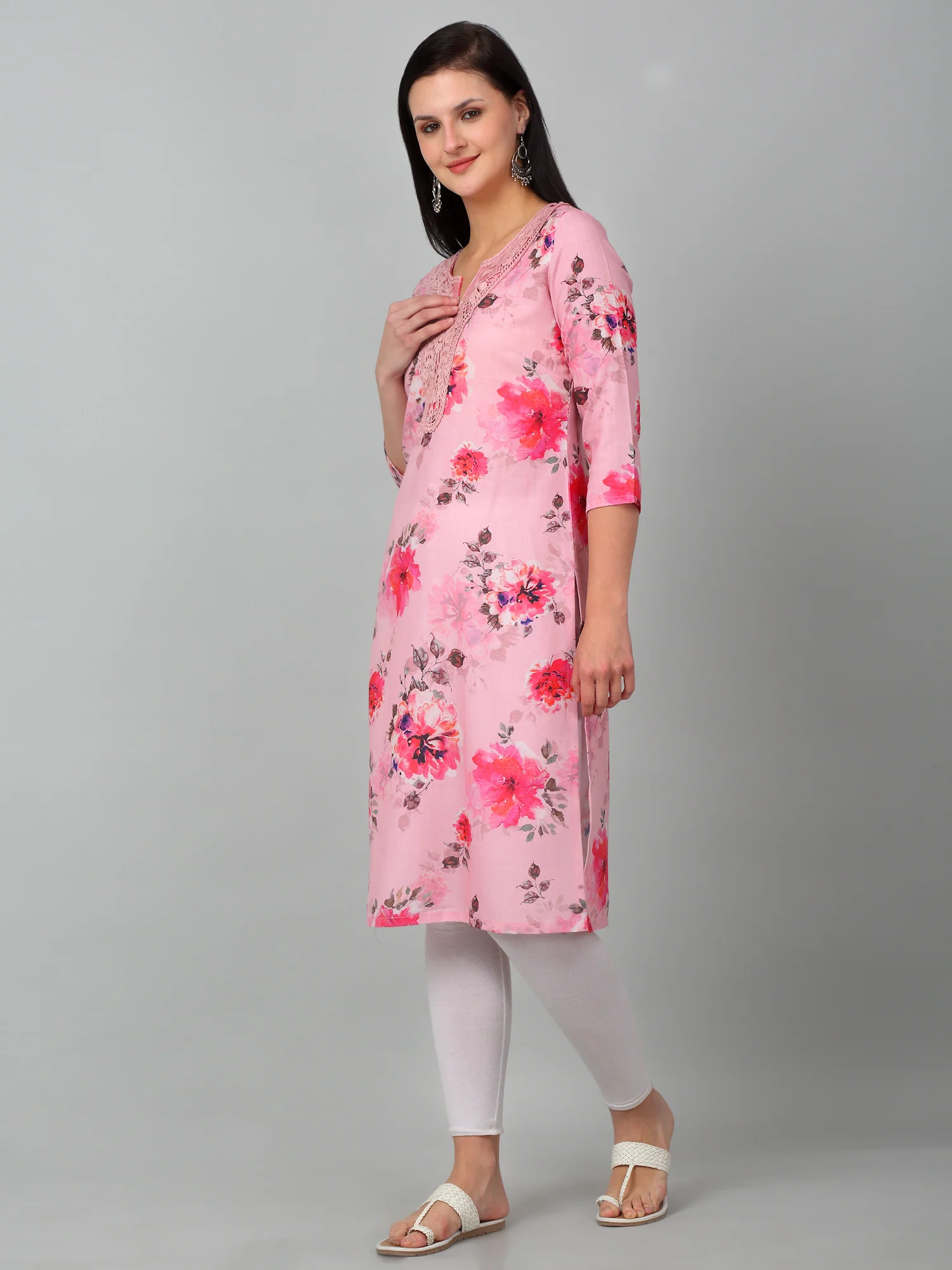 Women Pink Printed V Neck Long Kurti - Image 4