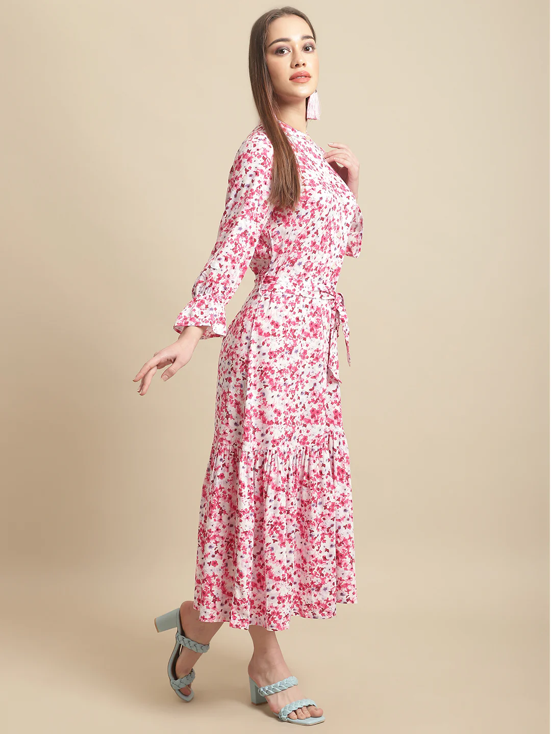 Women's Casual Round neck Red Ditsy Floral Print Fit & Flared Dress - Image 4