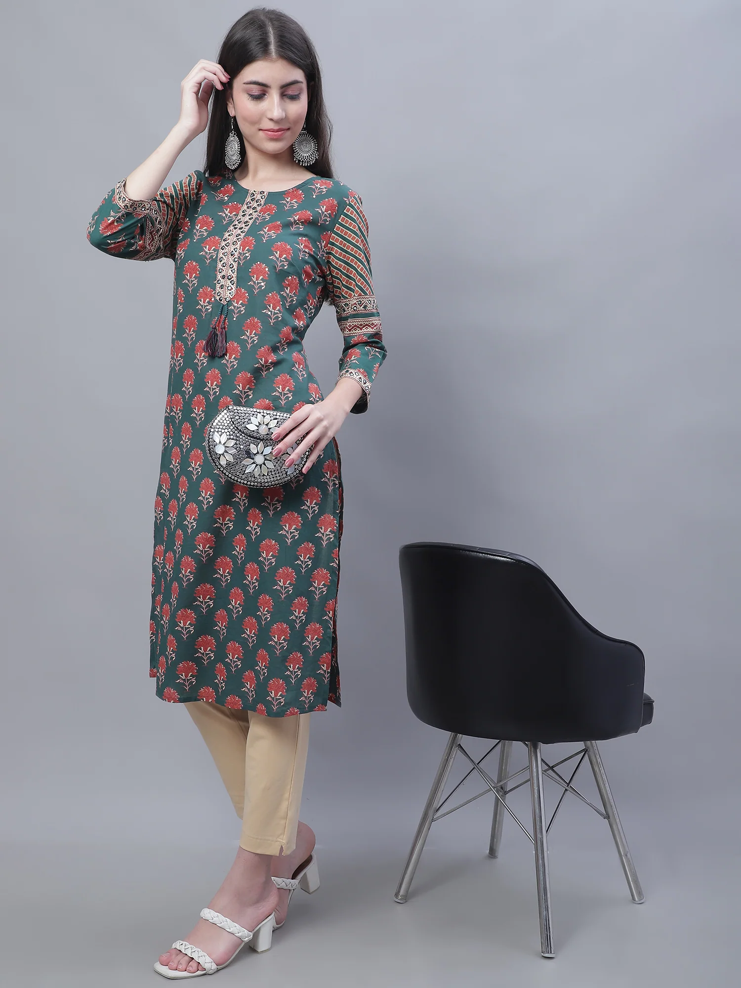 Women's Casual Round Neck Green All Over Printed Knee Length Kurti - Image 5