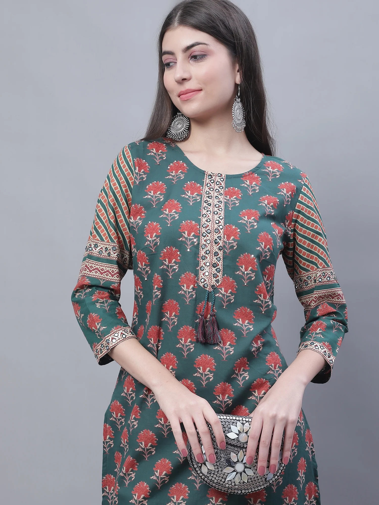 Women's Casual Round Neck Green All Over Printed Knee Length Kurti - Image 6