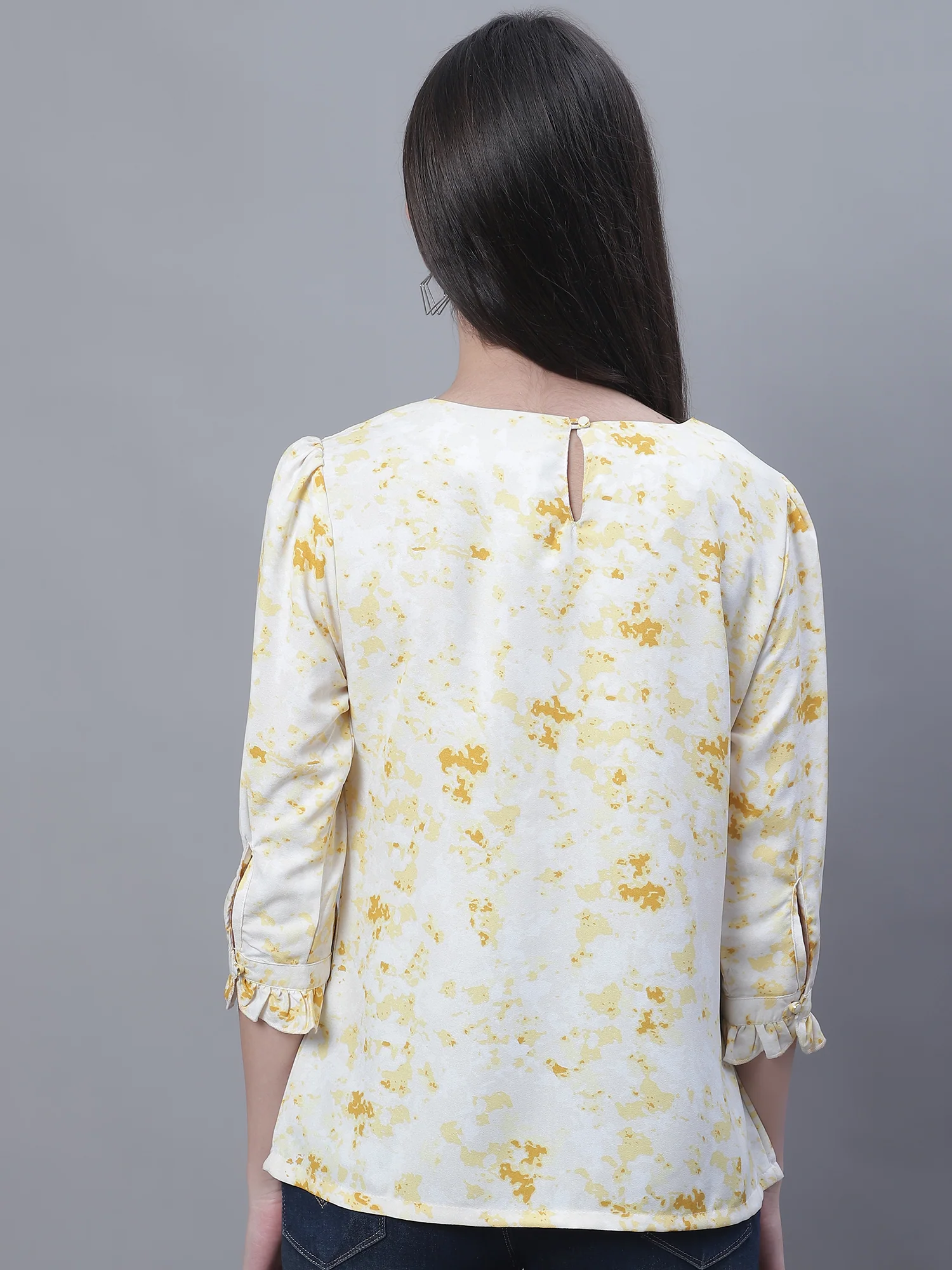 Women's Casual  Yellow Marble Print Round neck Top - Image 2