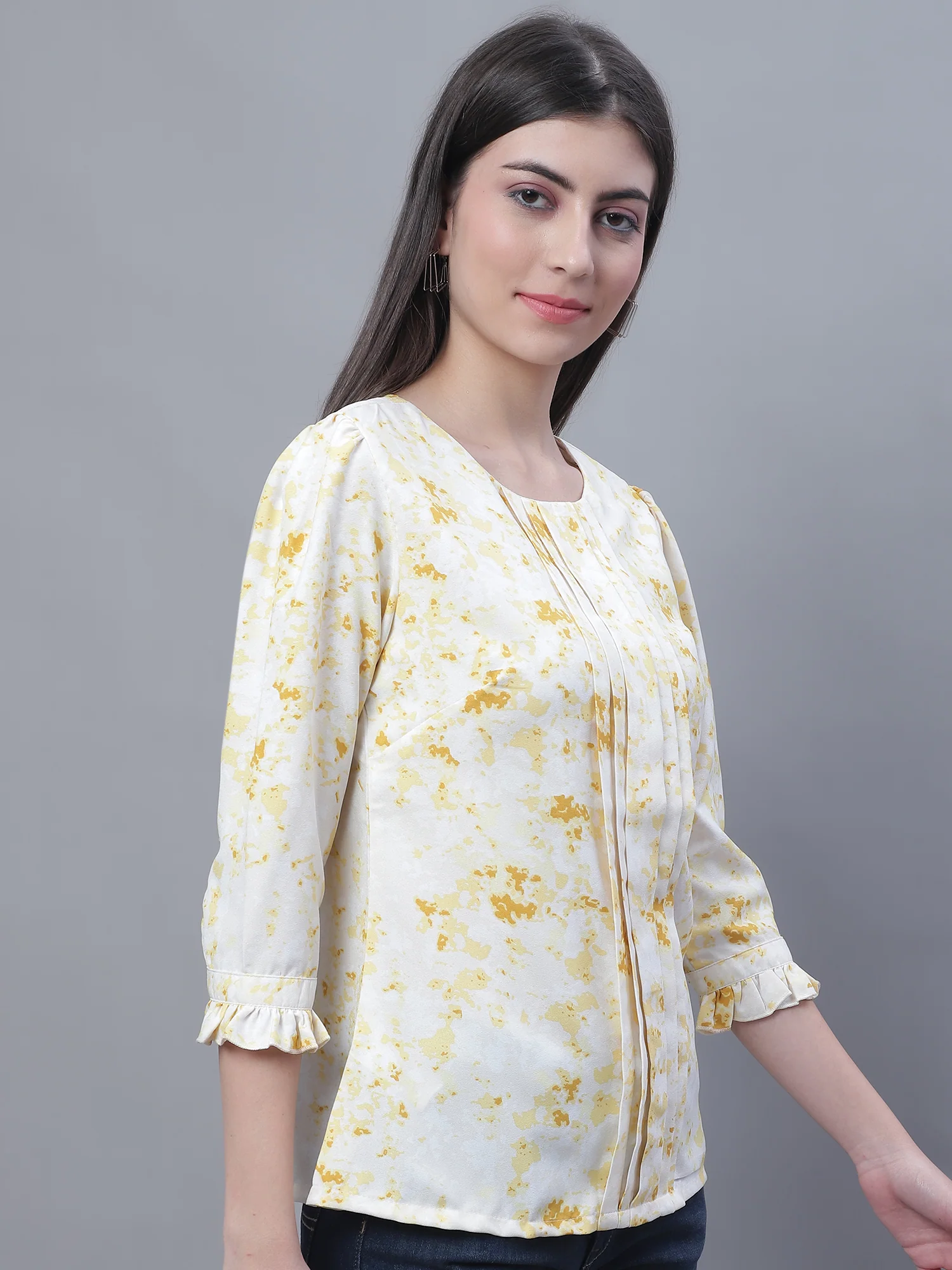 Women's Casual  Yellow Marble Print Round neck Top - Image 4