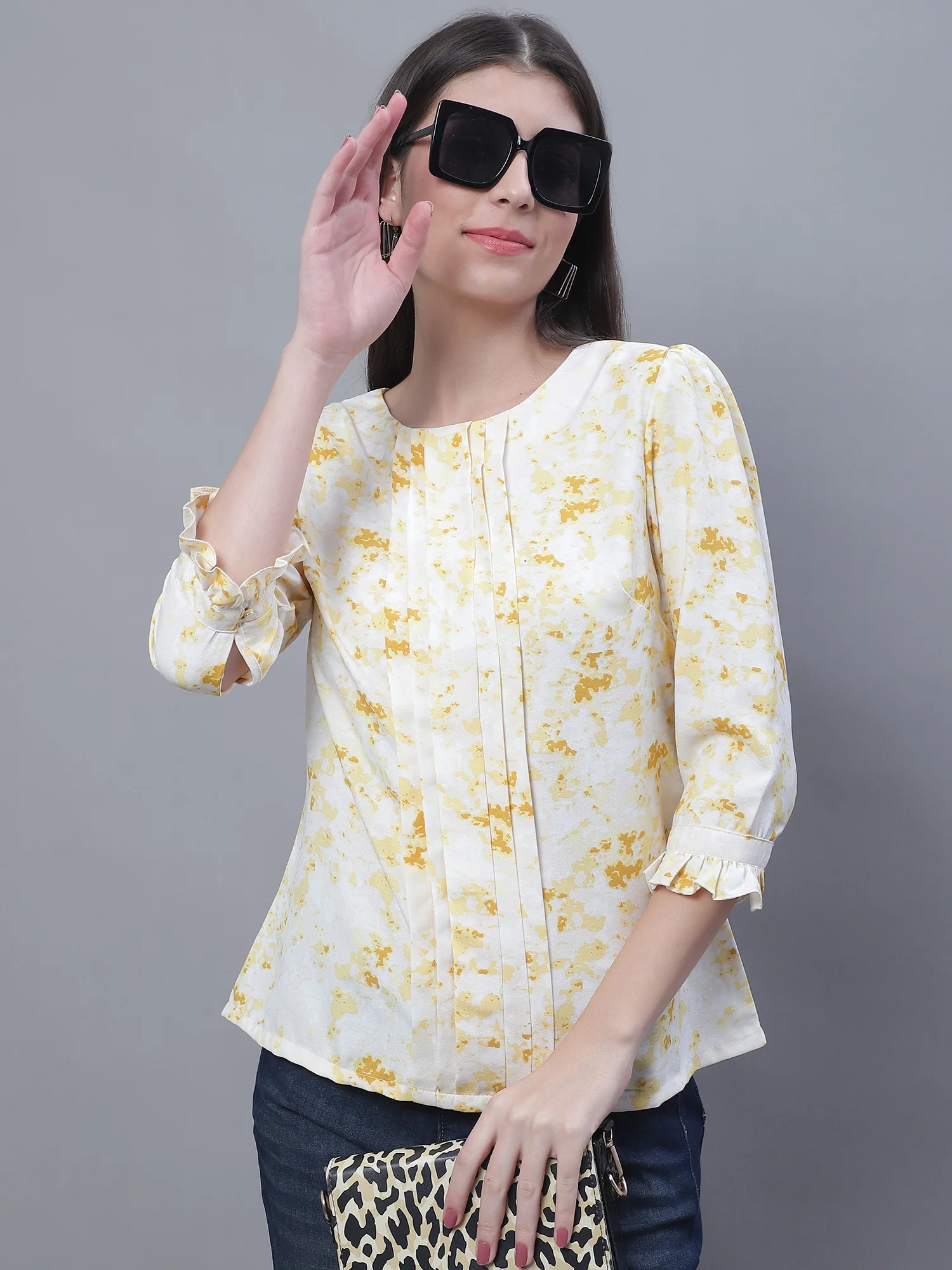 Women's Casual  Yellow Marble Print Round neck Top - Image 6