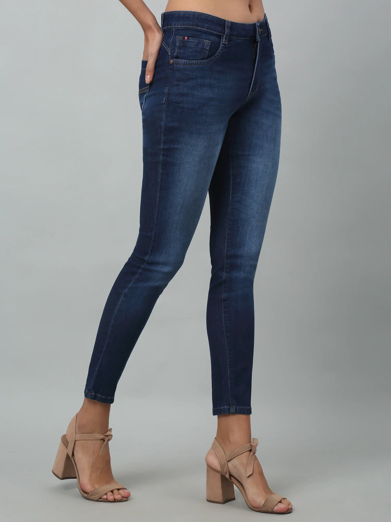 Women's Casual Skinny Fit Dark Mercerised Blue Light Fade Mid rise Jeans - Image 2