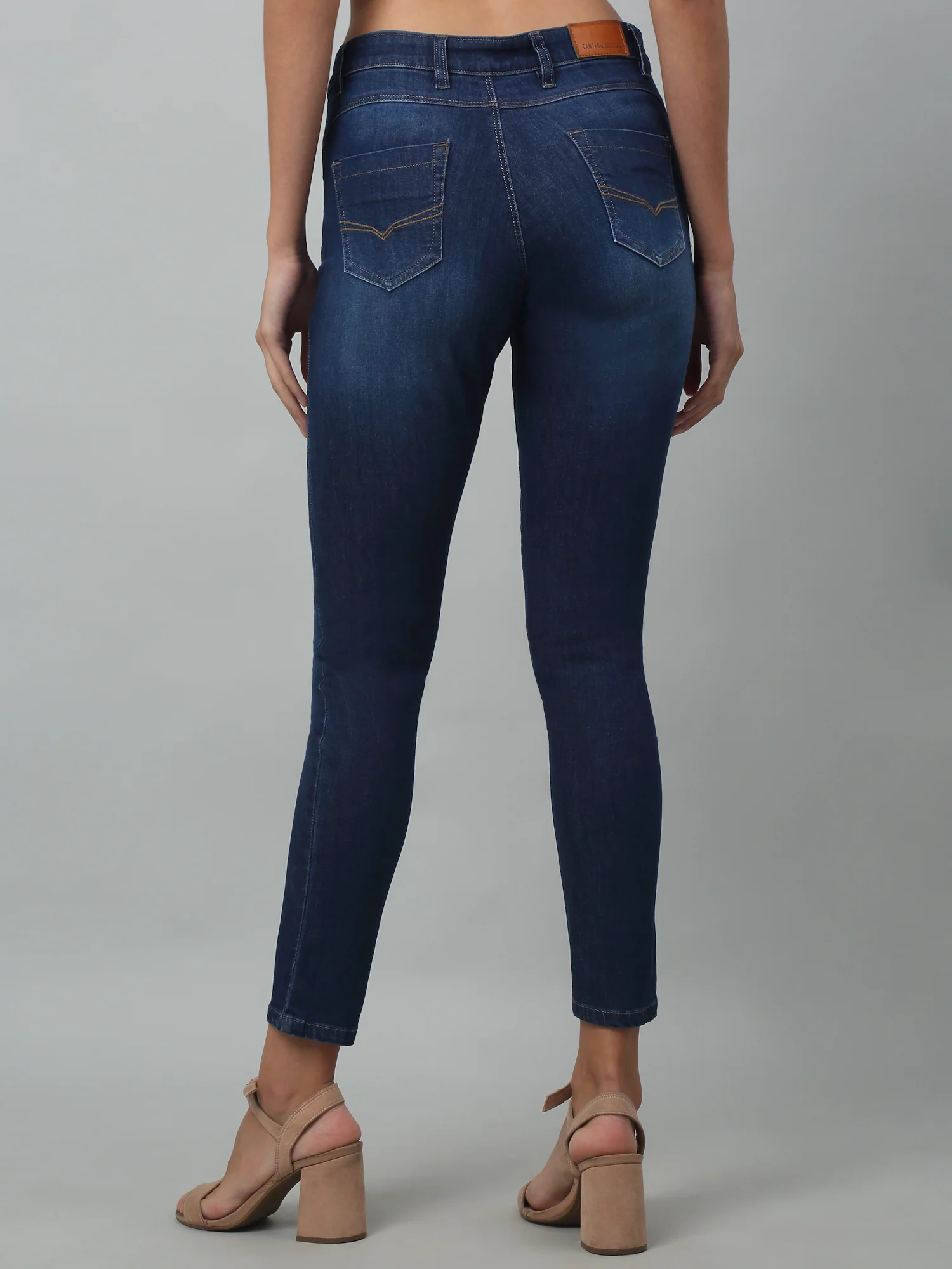 Women's Casual Skinny Fit Dark Mercerised Blue Light Fade Mid rise Jeans - Image 4