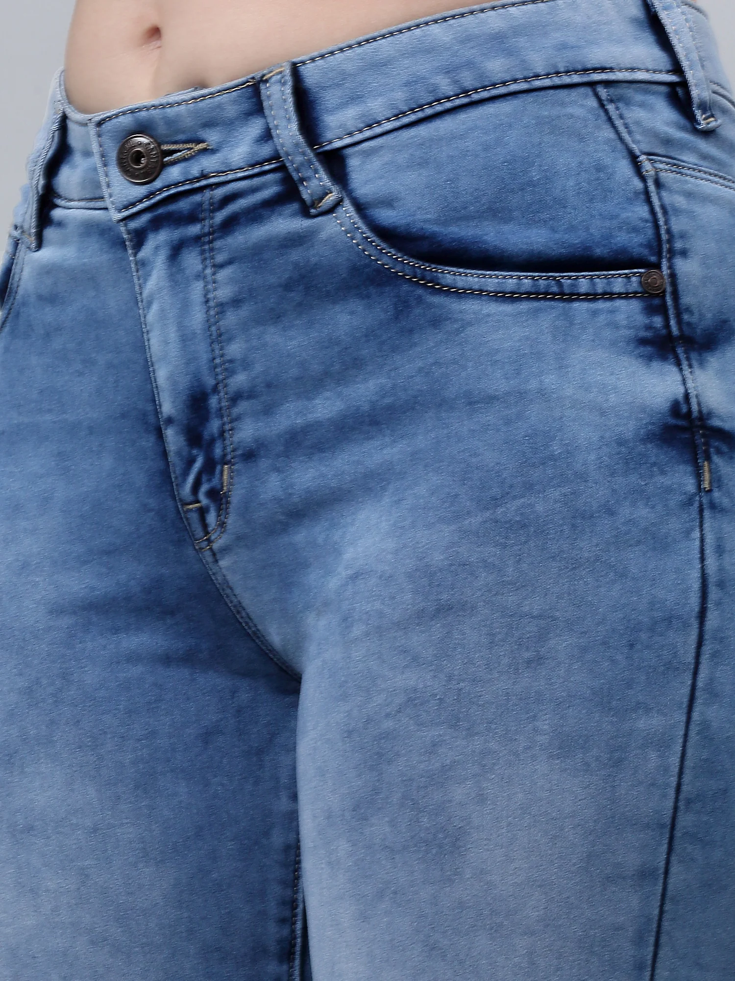 Women's Casual Skinny Fit Light Blue Heavy Fade Mid rise Jeans - Image 4