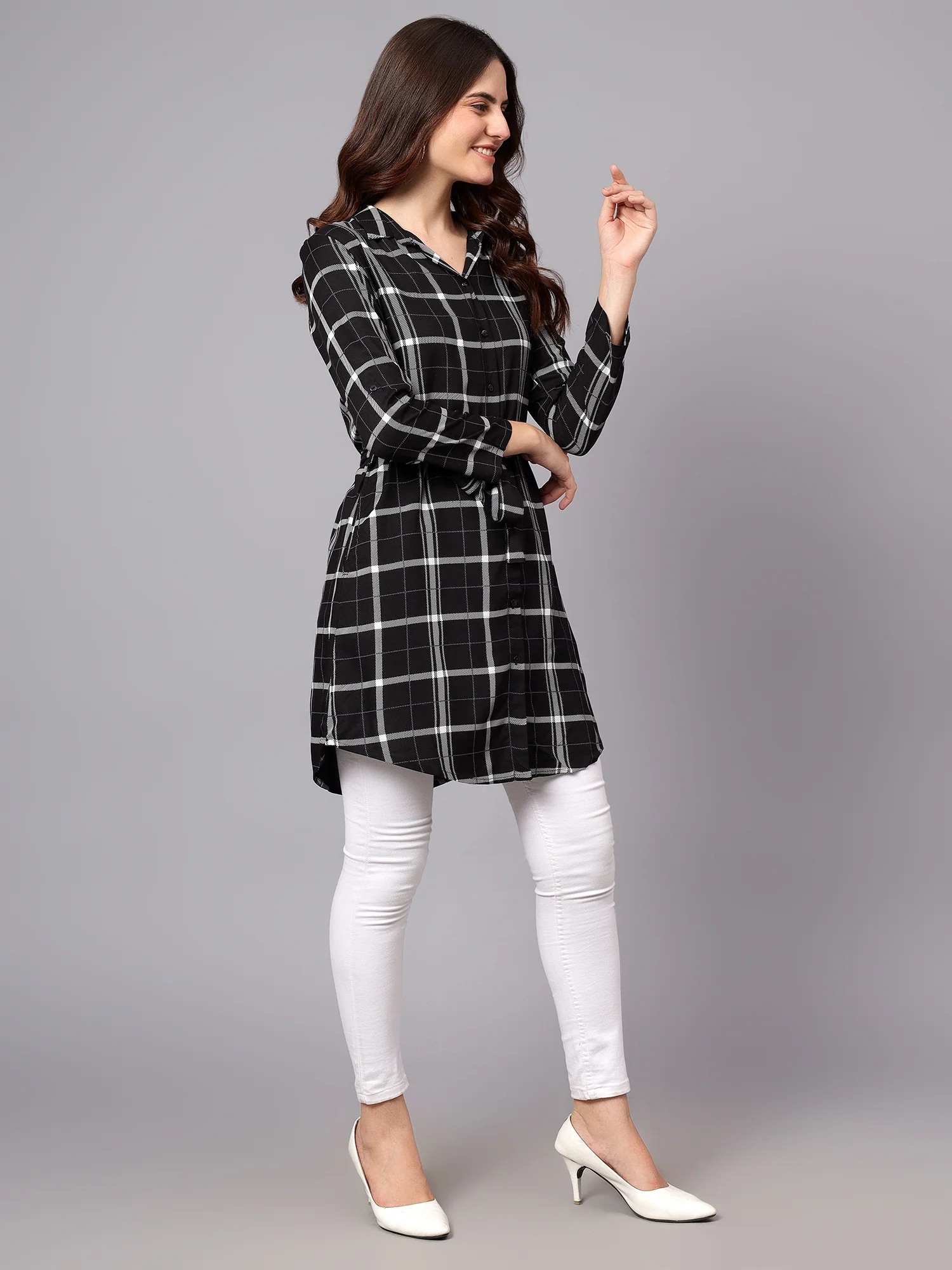 Women's Black Checkered Full Sleeves Tunic - Image 3