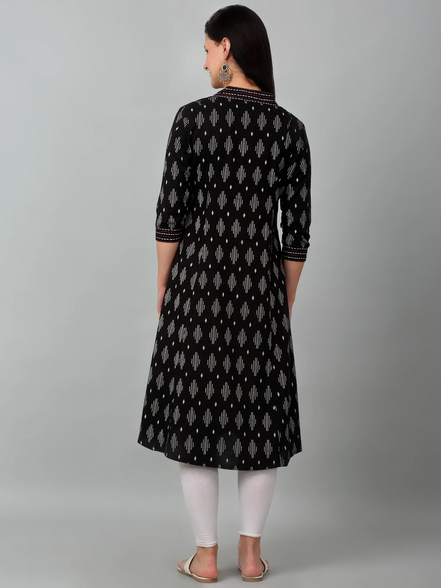 Women's Casual V Neck Black All over Printed Knee Length Kurti - Image 2