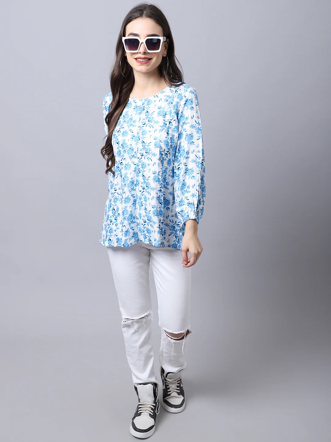Women's Casual  Blue Floral Print Round neck Top - Image 5