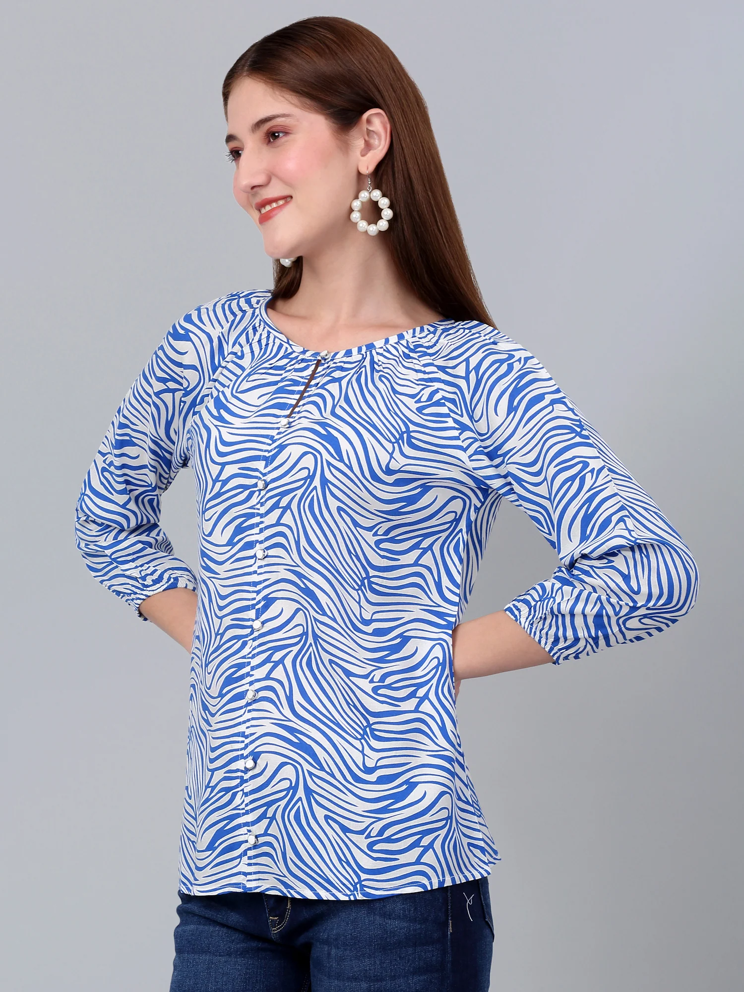 Women's Blue Printed Casual Top - Image 4