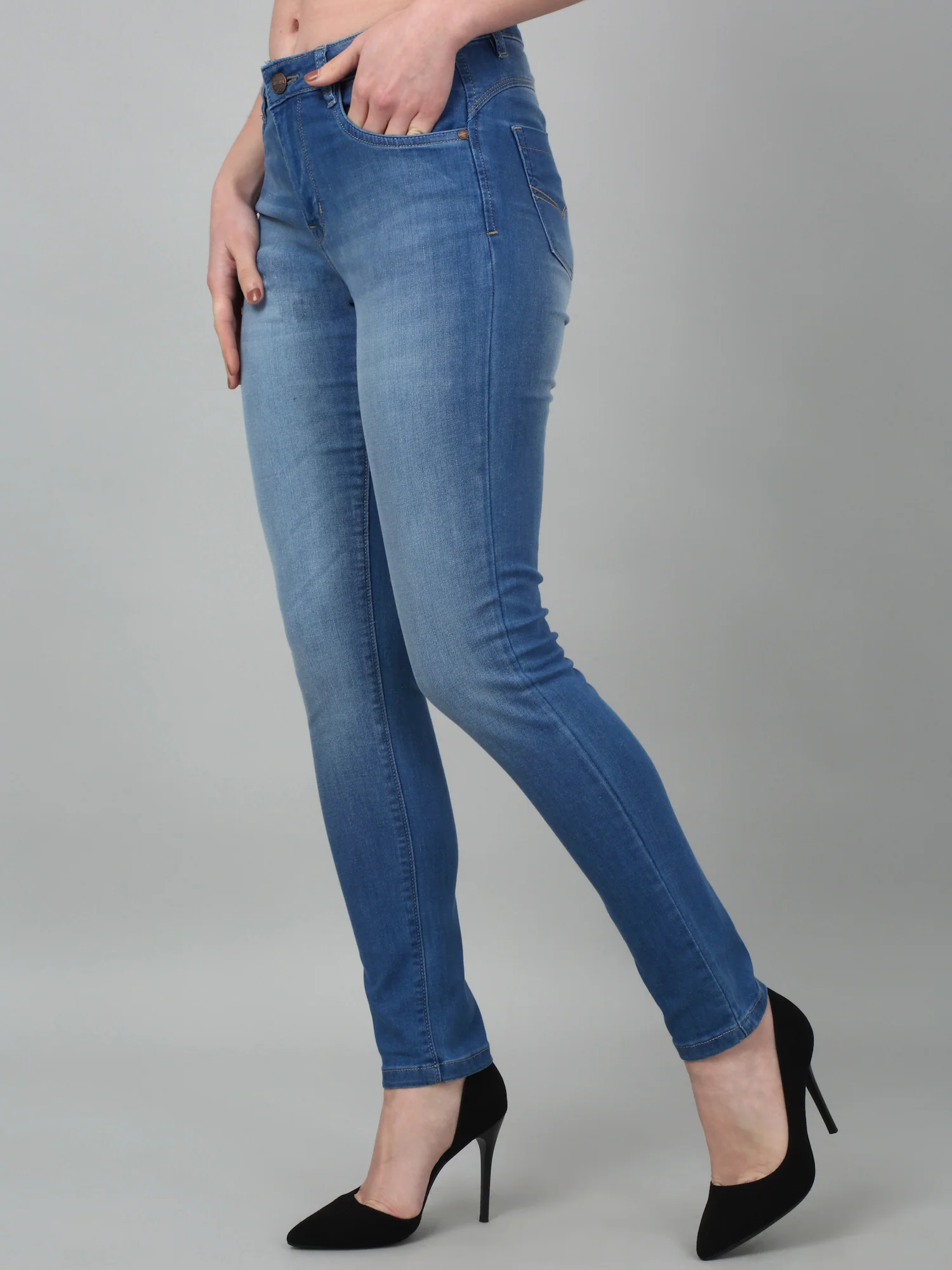 Women's Casual Skinny Fit Mercerised Blue Medium Fade Mid rise Jeans - Image 3