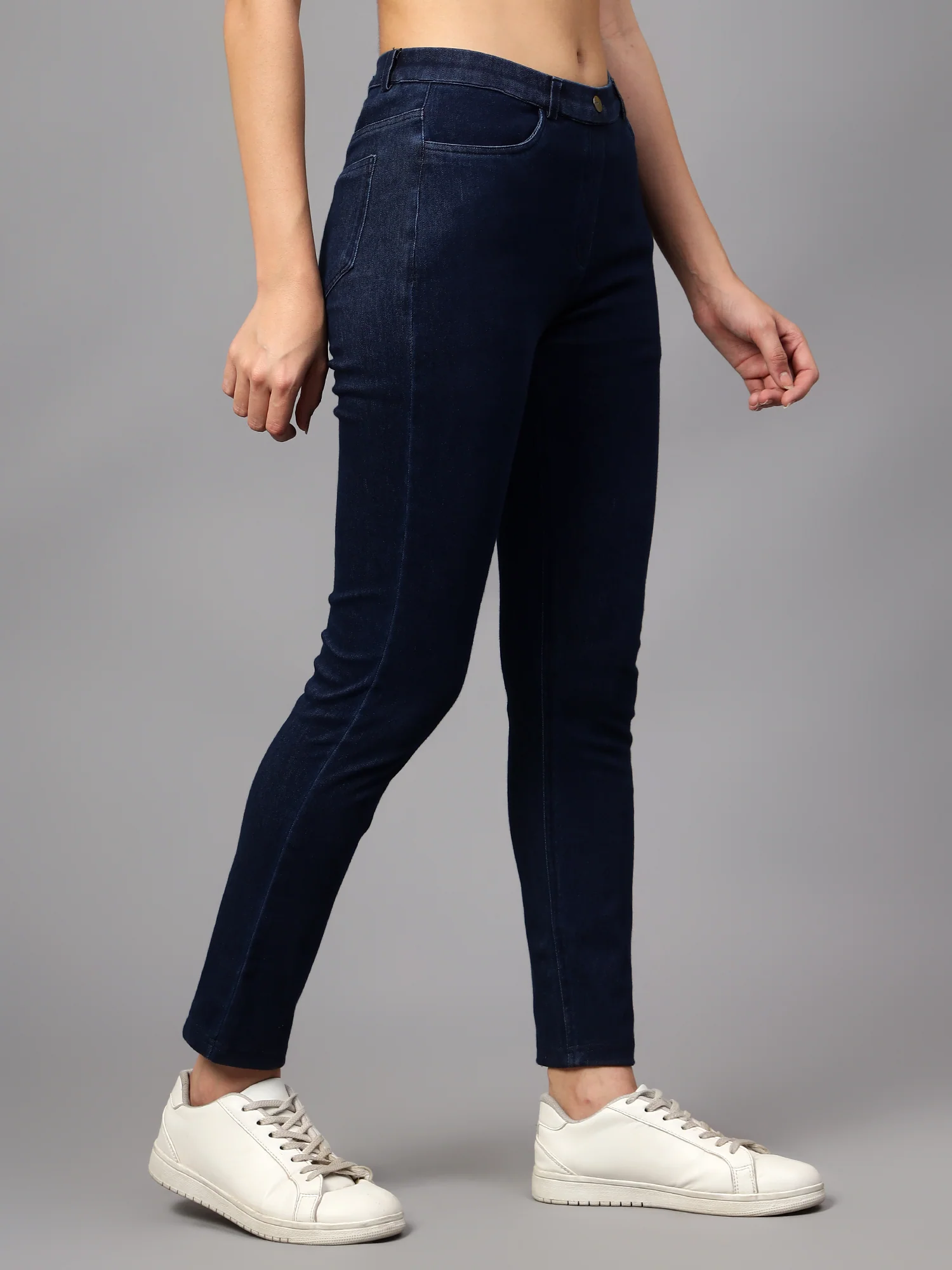 Women's  Flat Front Indigo blue Light Fade Mid rise Jeggings - Image 3