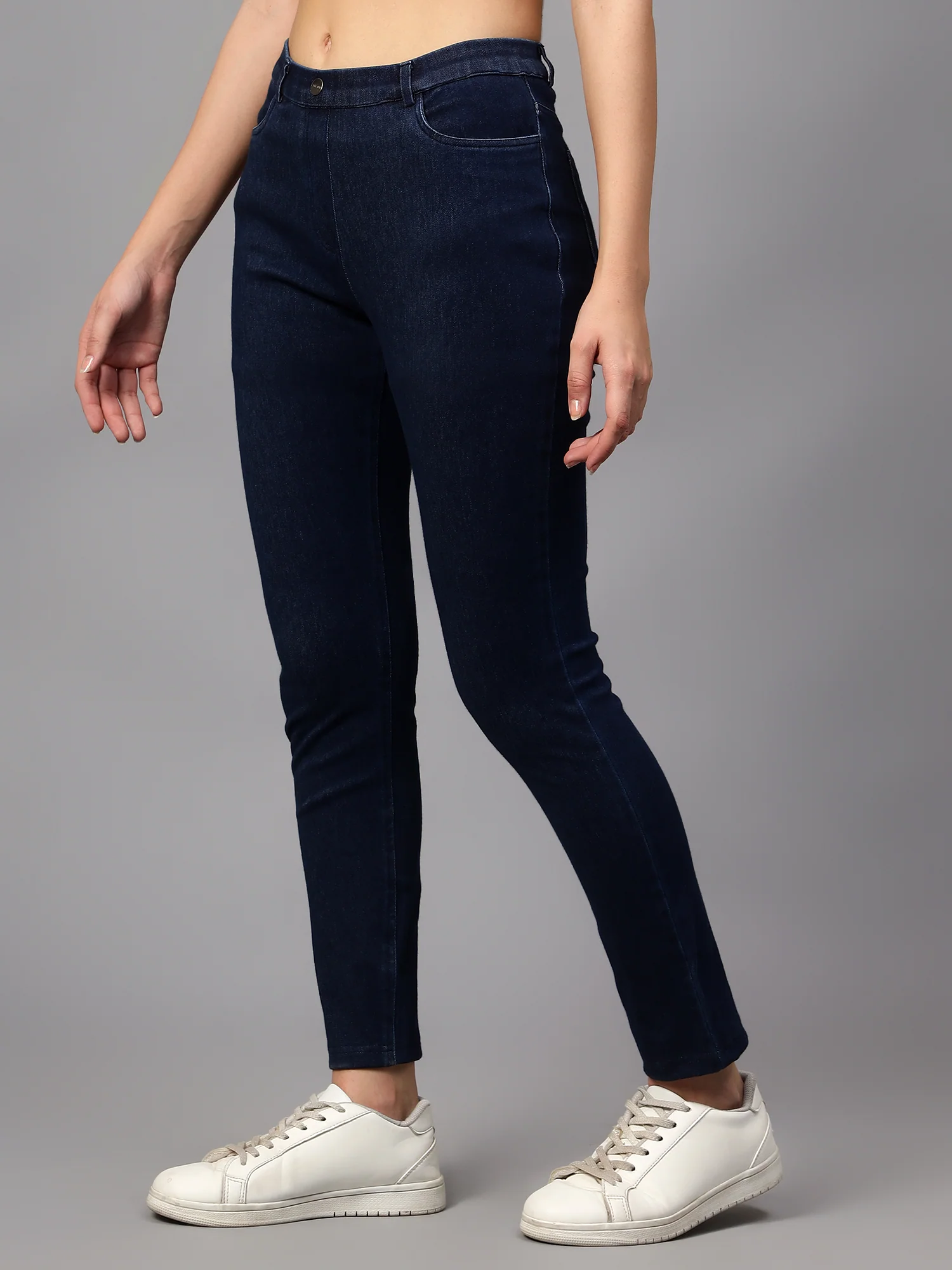 Women's  Flat Front Indigo blue Light Fade Mid rise Jeggings - Image 4