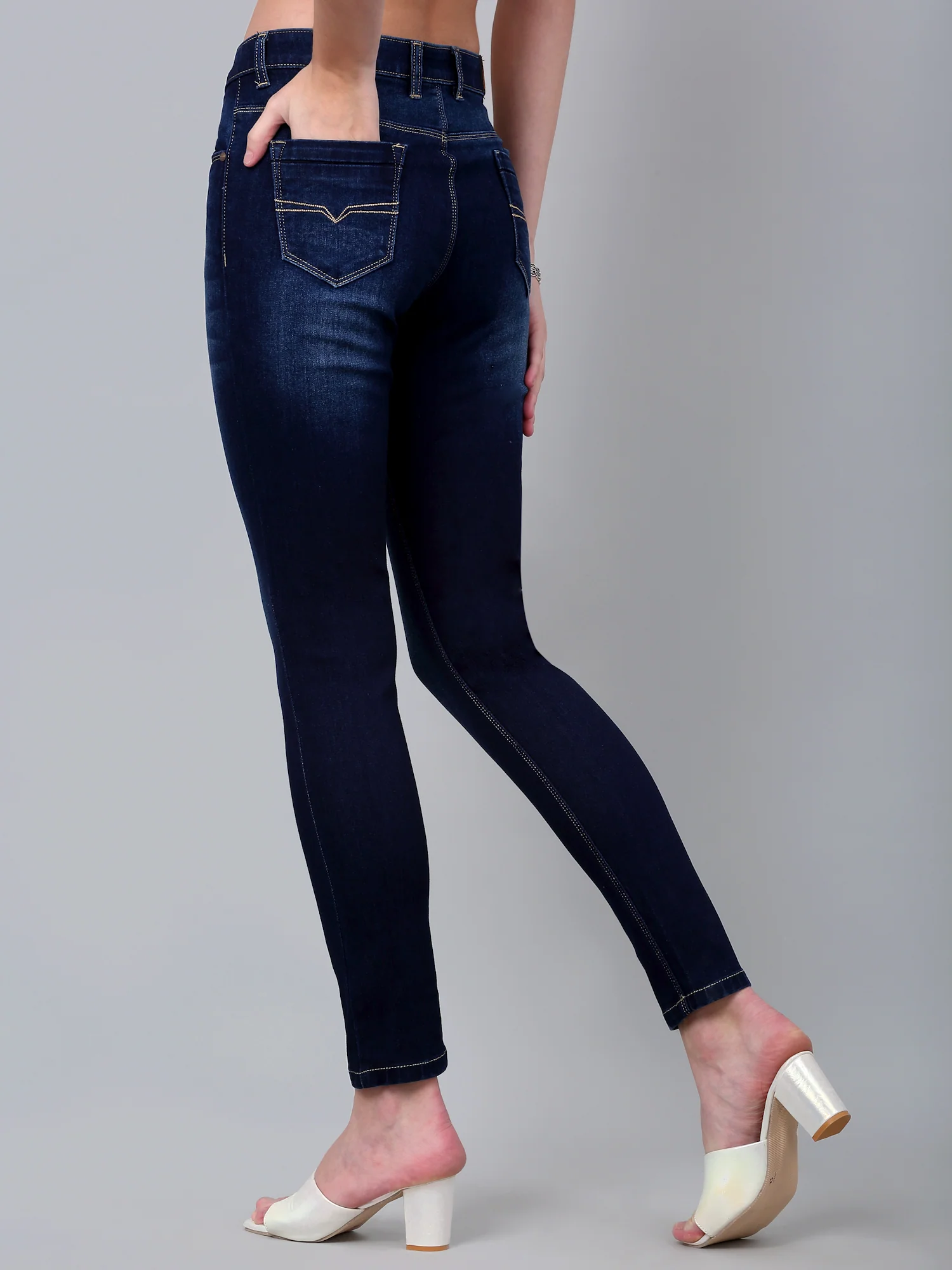 Women's Casual Skinny Fit Dark mercerised Blue Light Fade Mid rise Jeans - Image 2