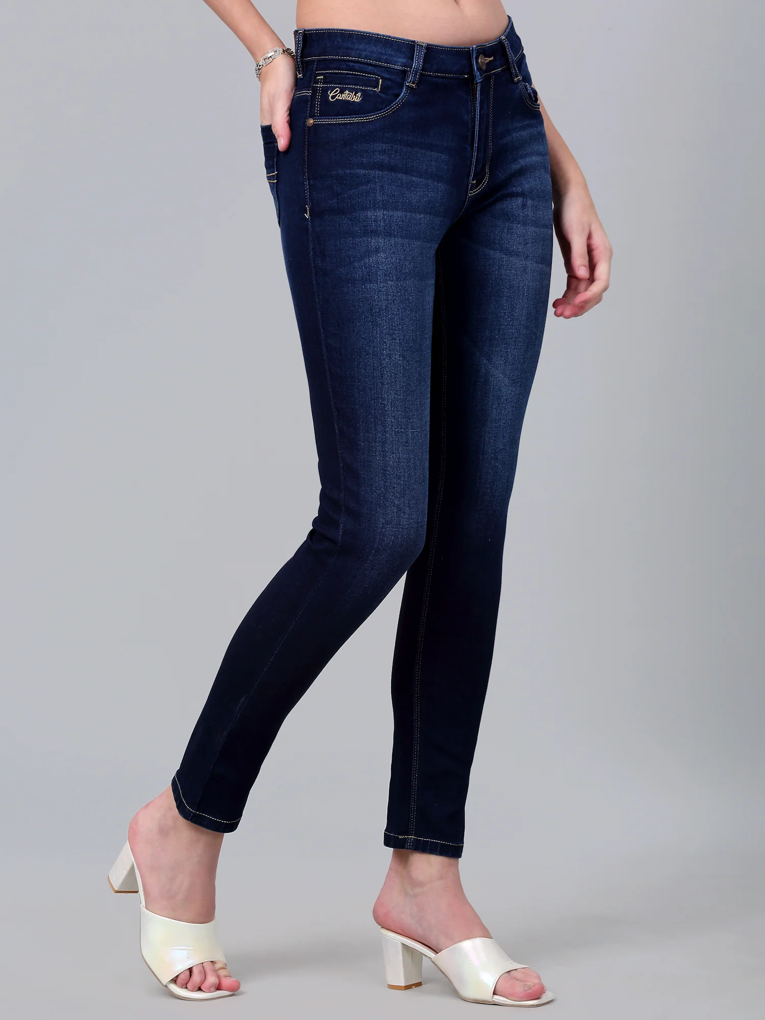 Women's Casual Skinny Fit Dark mercerised Blue Light Fade Mid rise Jeans - Image 4