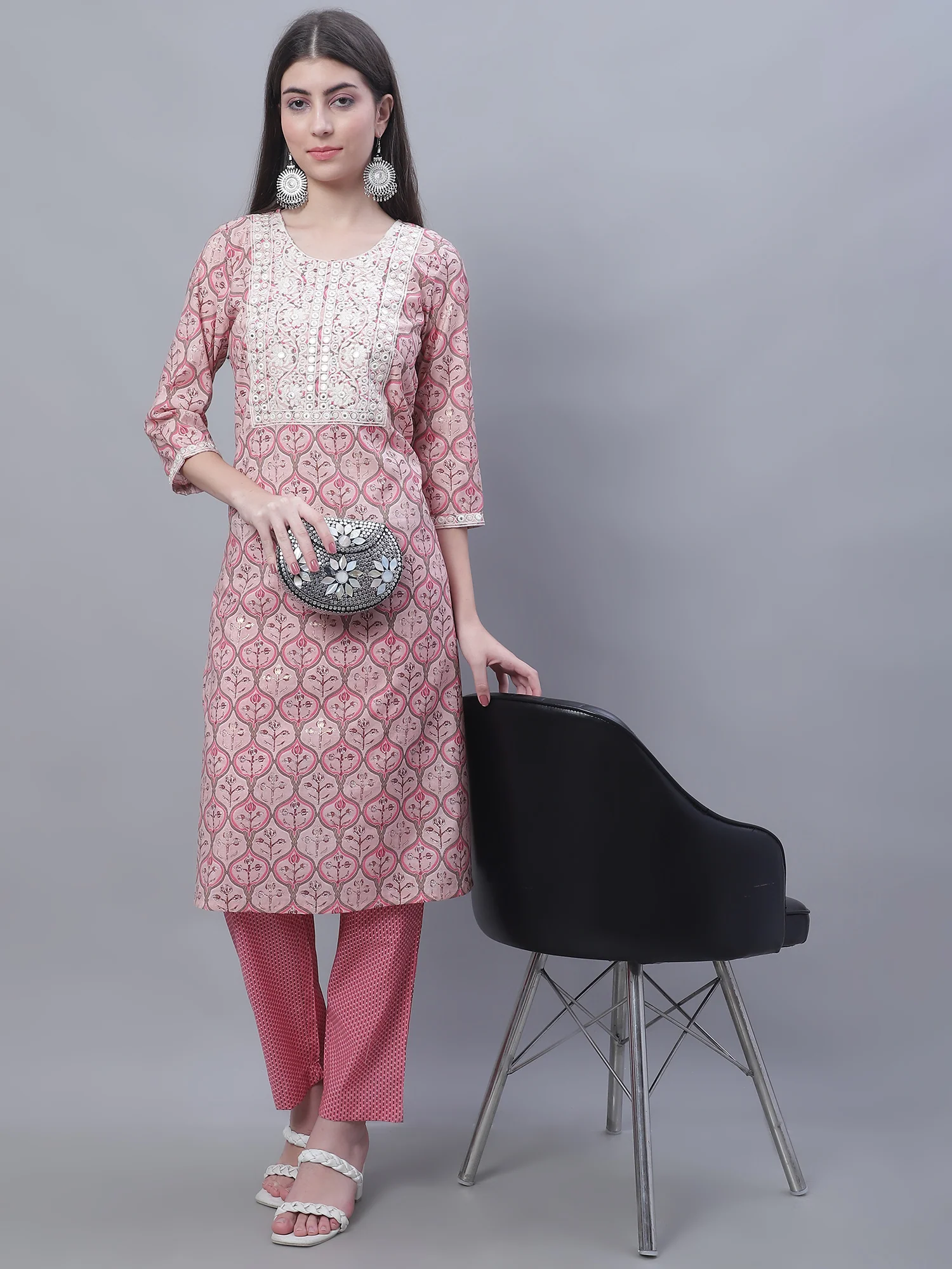 Women's Casual  Pink Printed & Embroidered  Palazzo Set - Image 5