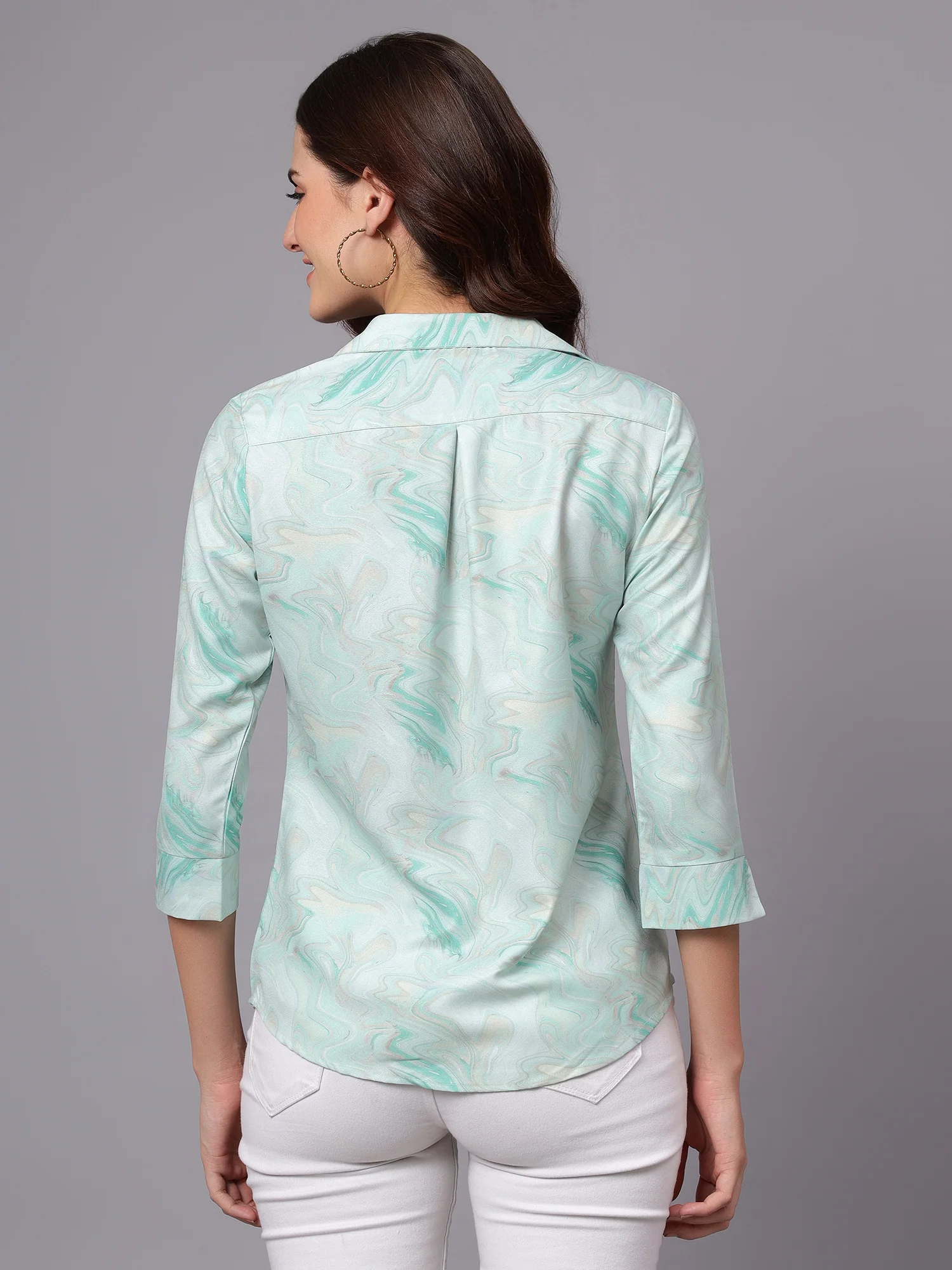 Women's Green Abstract Print Casual Top - Image 2