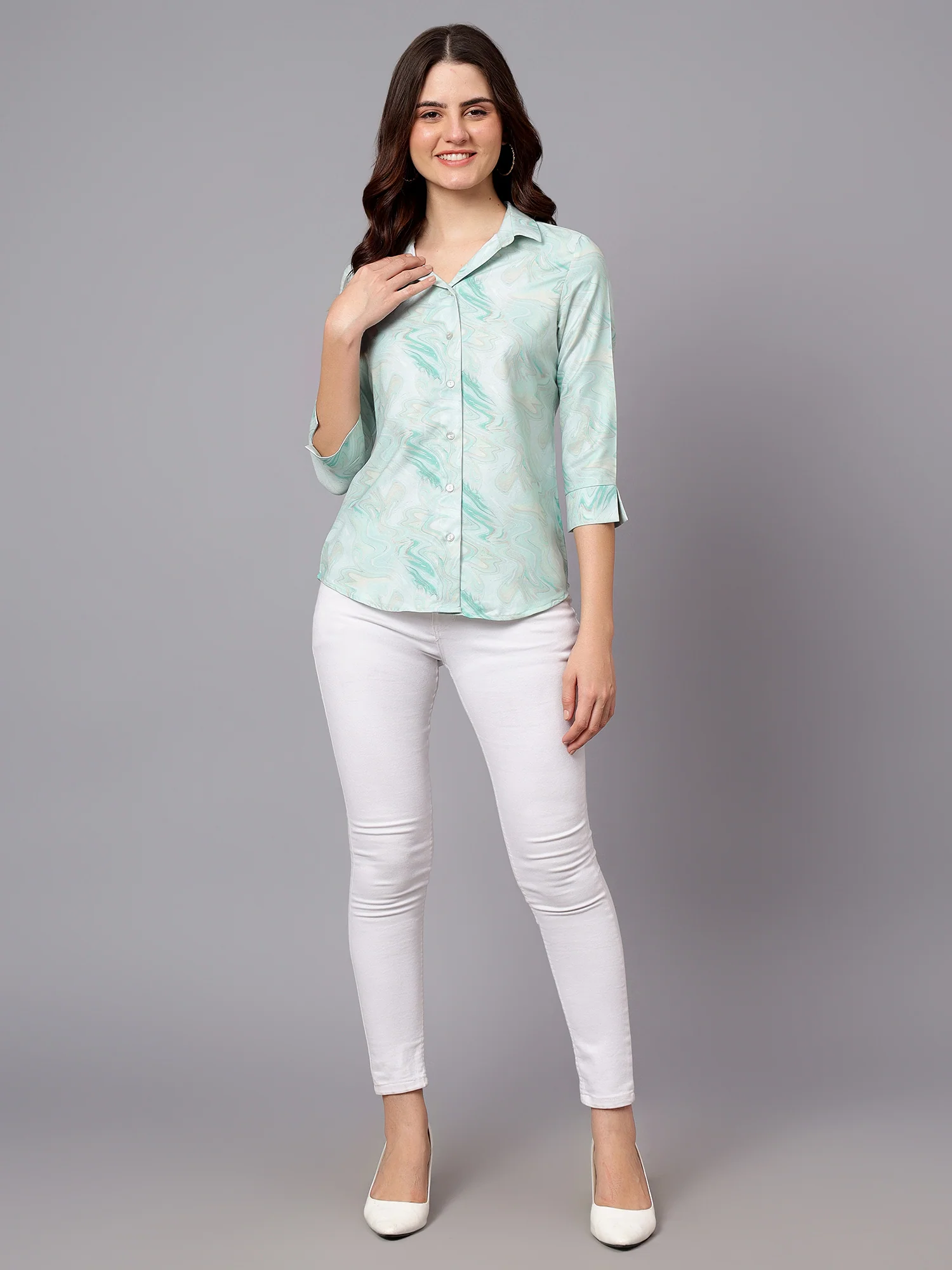 Women's Green Abstract Print Casual Top - Image 6