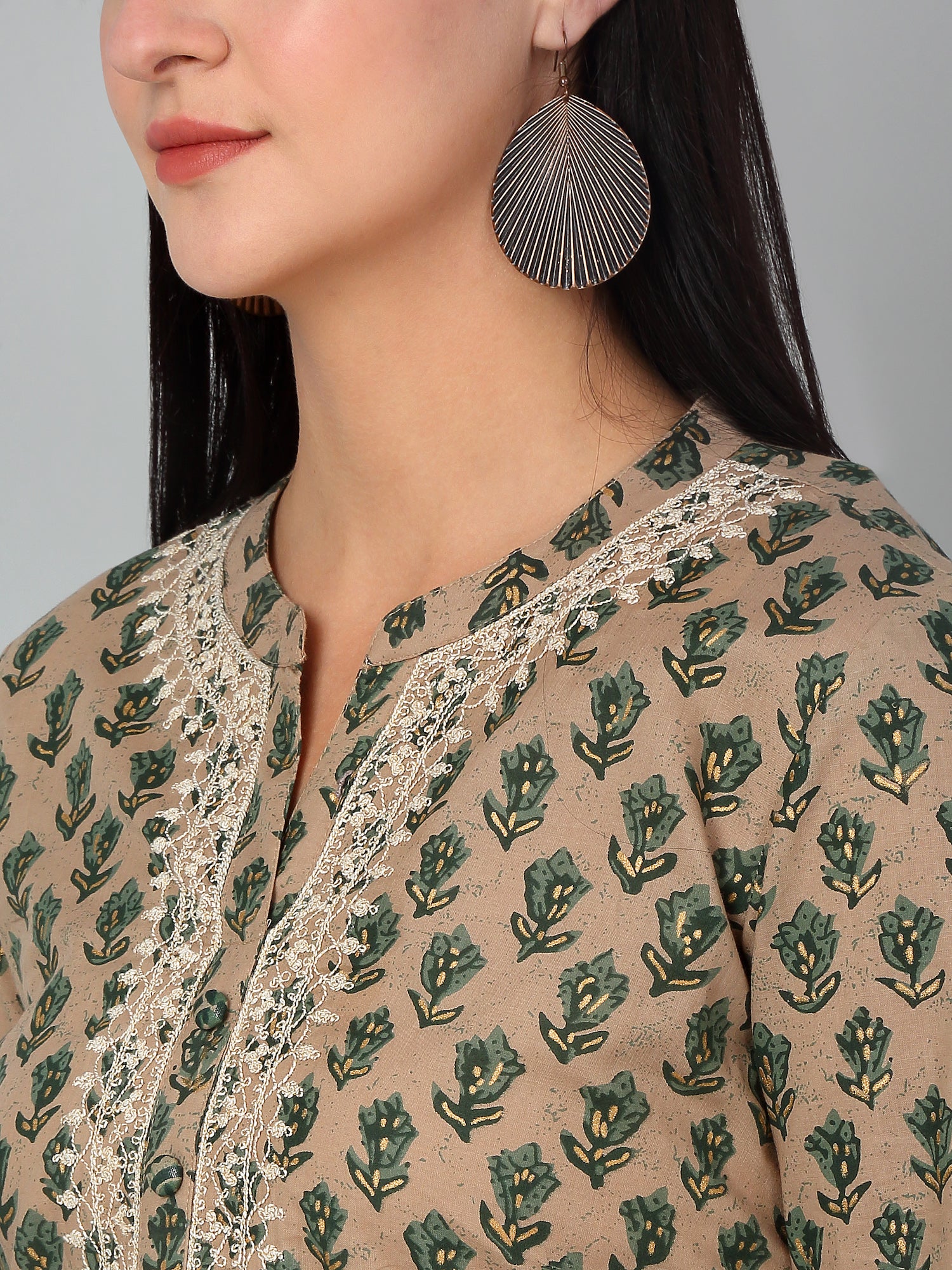 Women's Casual  Green Printed & Embroidered Palazzo Set - Image 5
