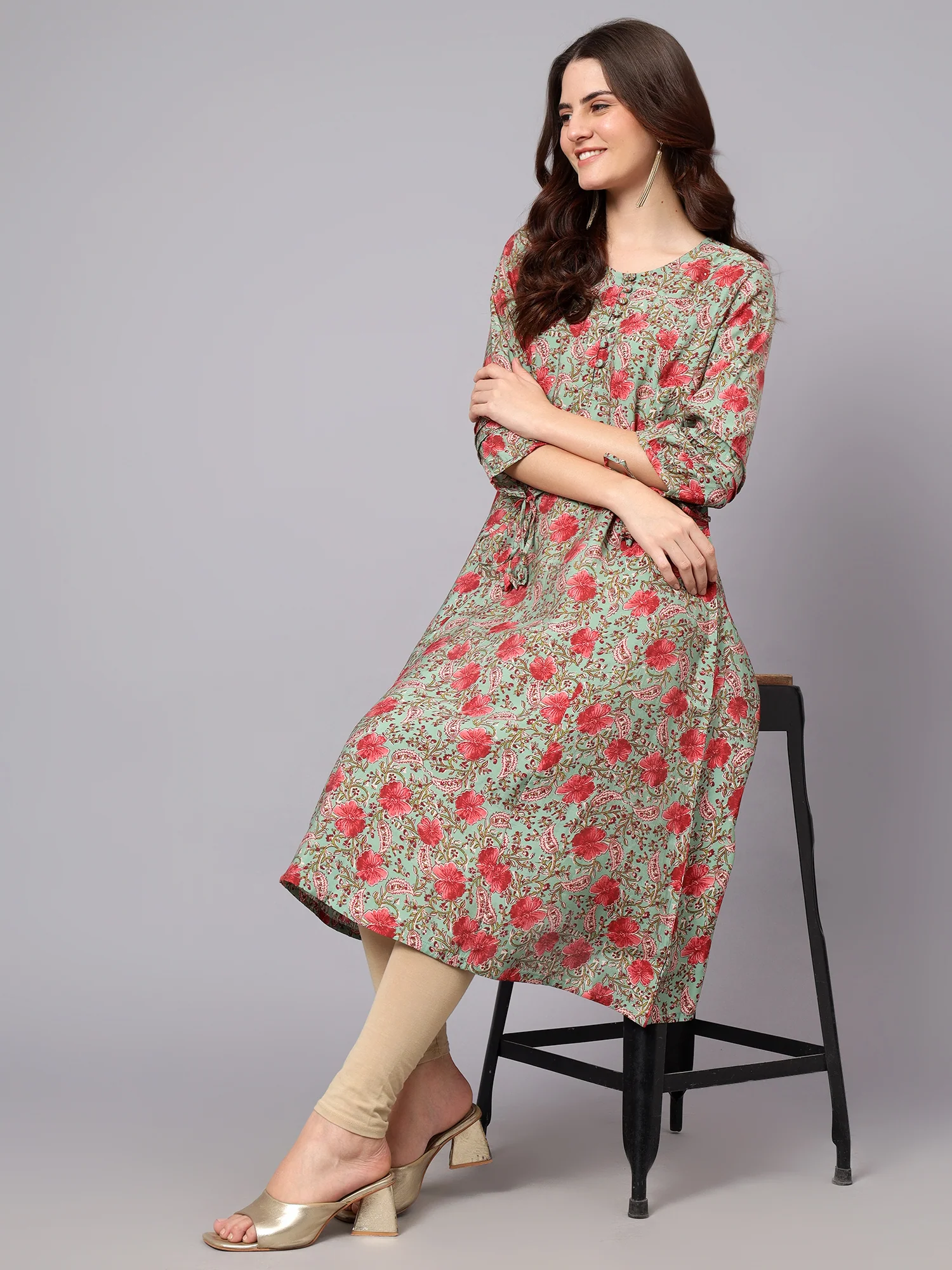 Women's Green Floral Printed 3/4th Sleeves Kurti - Image 6