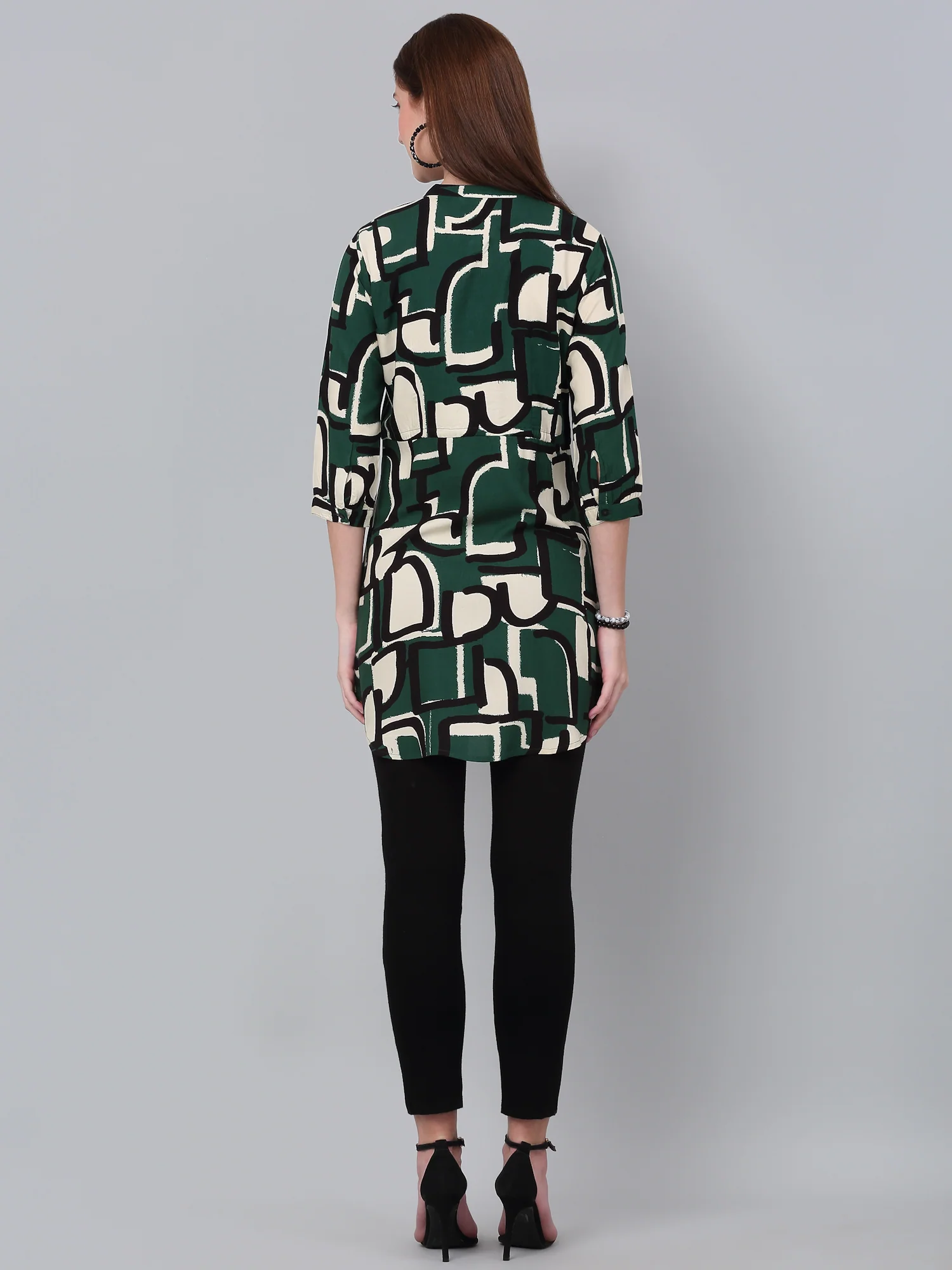 Women's Green Printed 3/4th Sleeve Long Tunic - Image 2