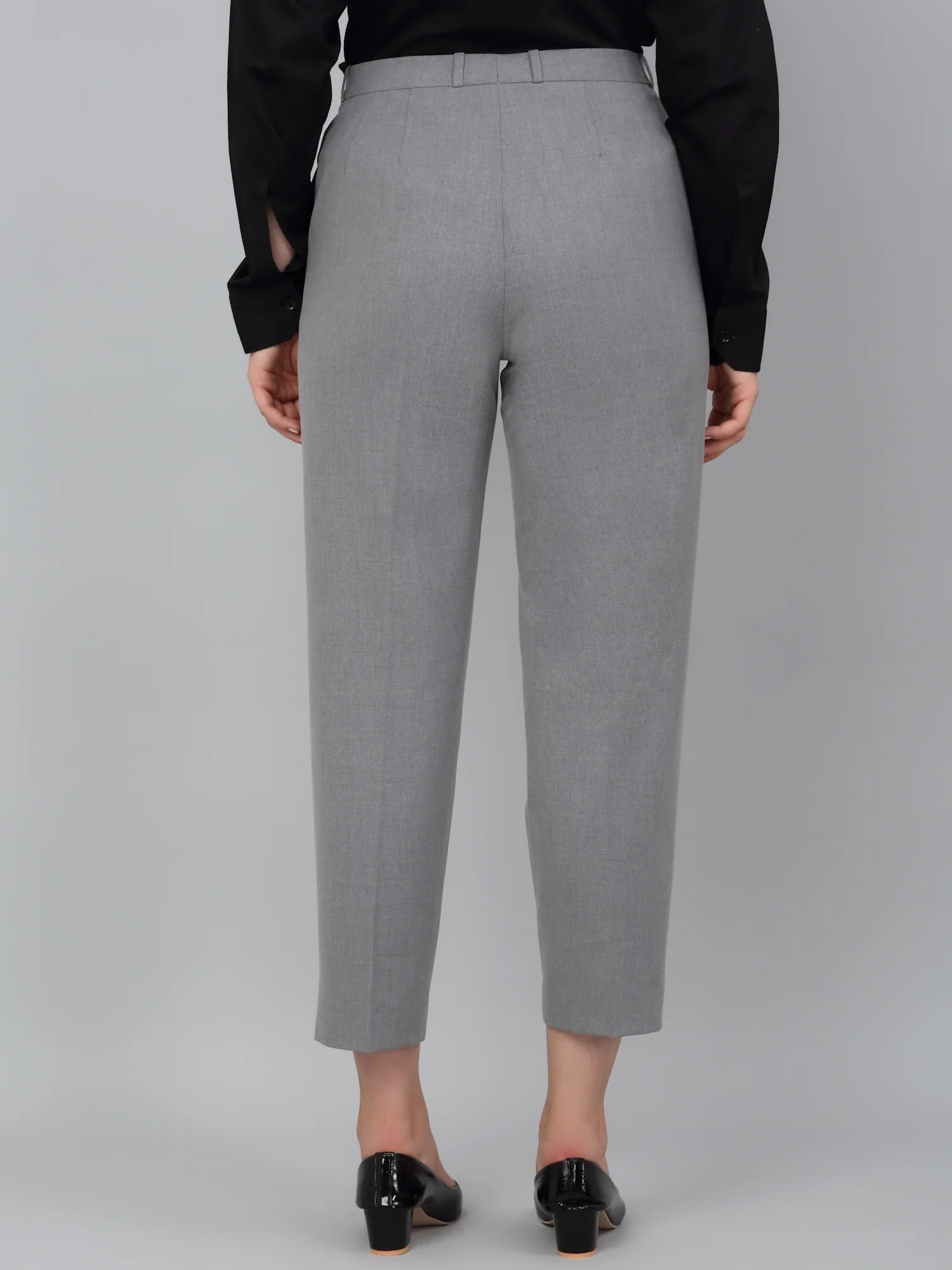 Women's Grey Solid Non-Pleated Formal Trouser - Image 2