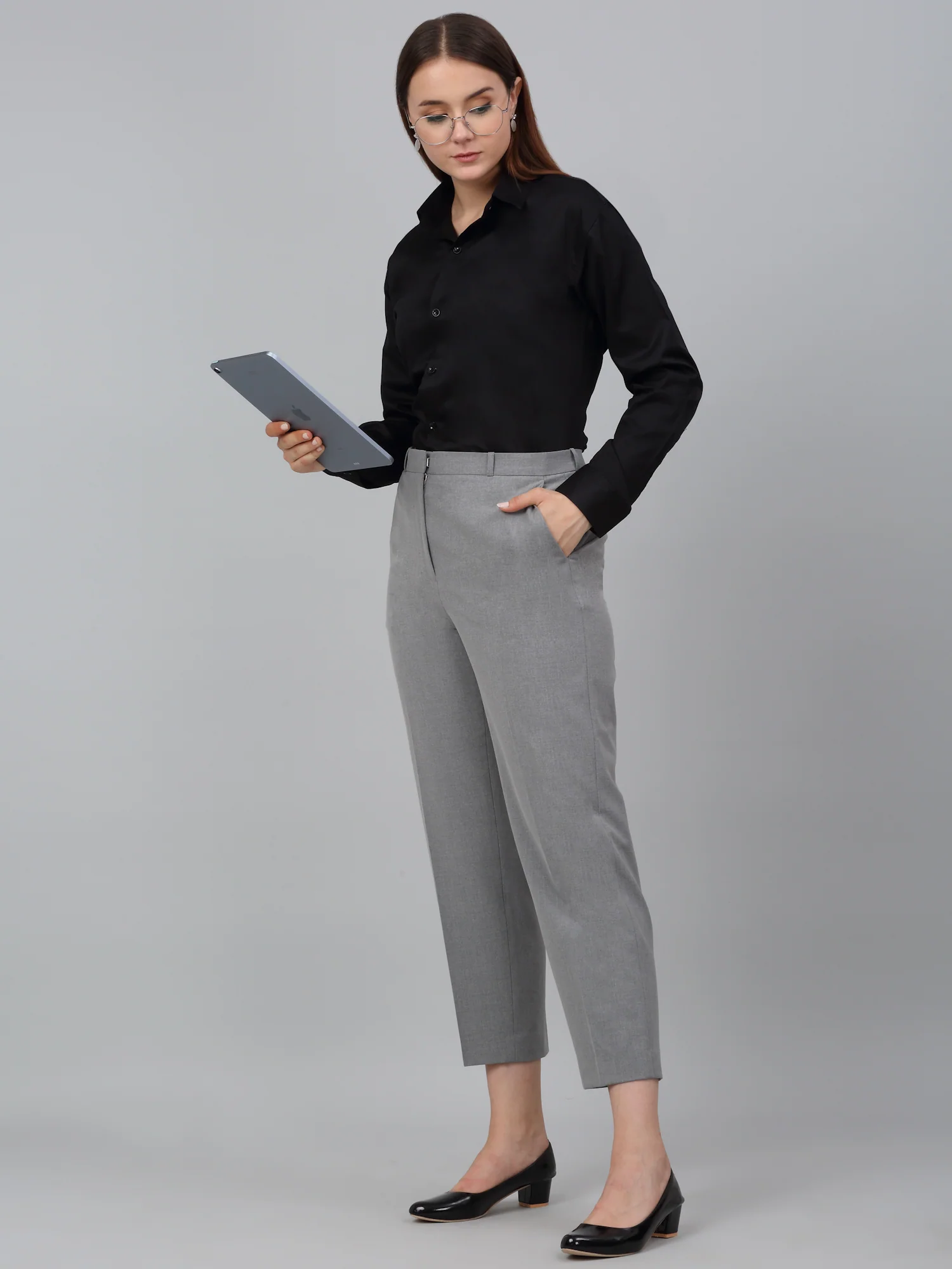 Women's Grey Solid Non-Pleated Formal Trouser - Image 6