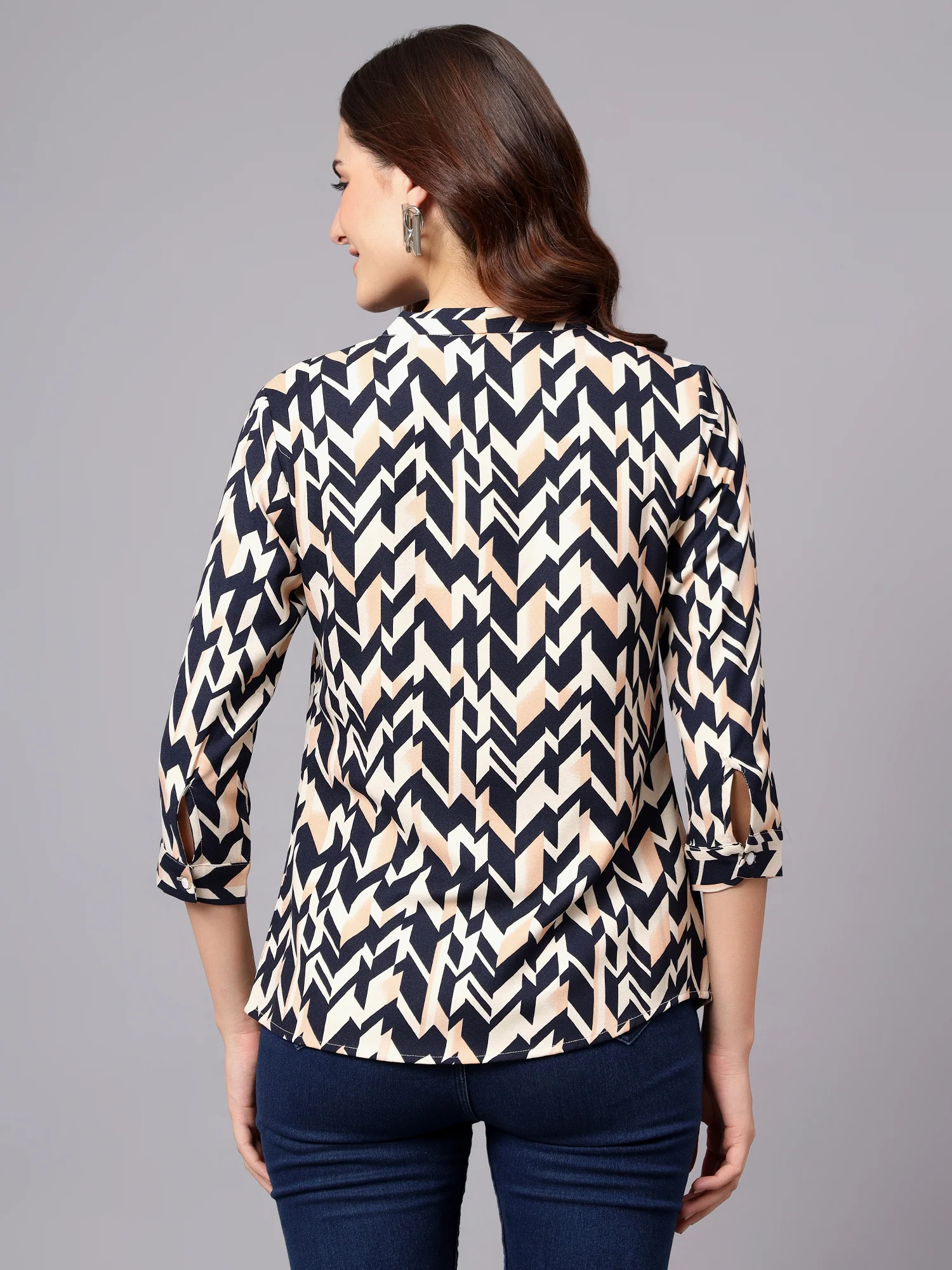 Women's Mulicolor Geometric Print Casual Top - Image 2