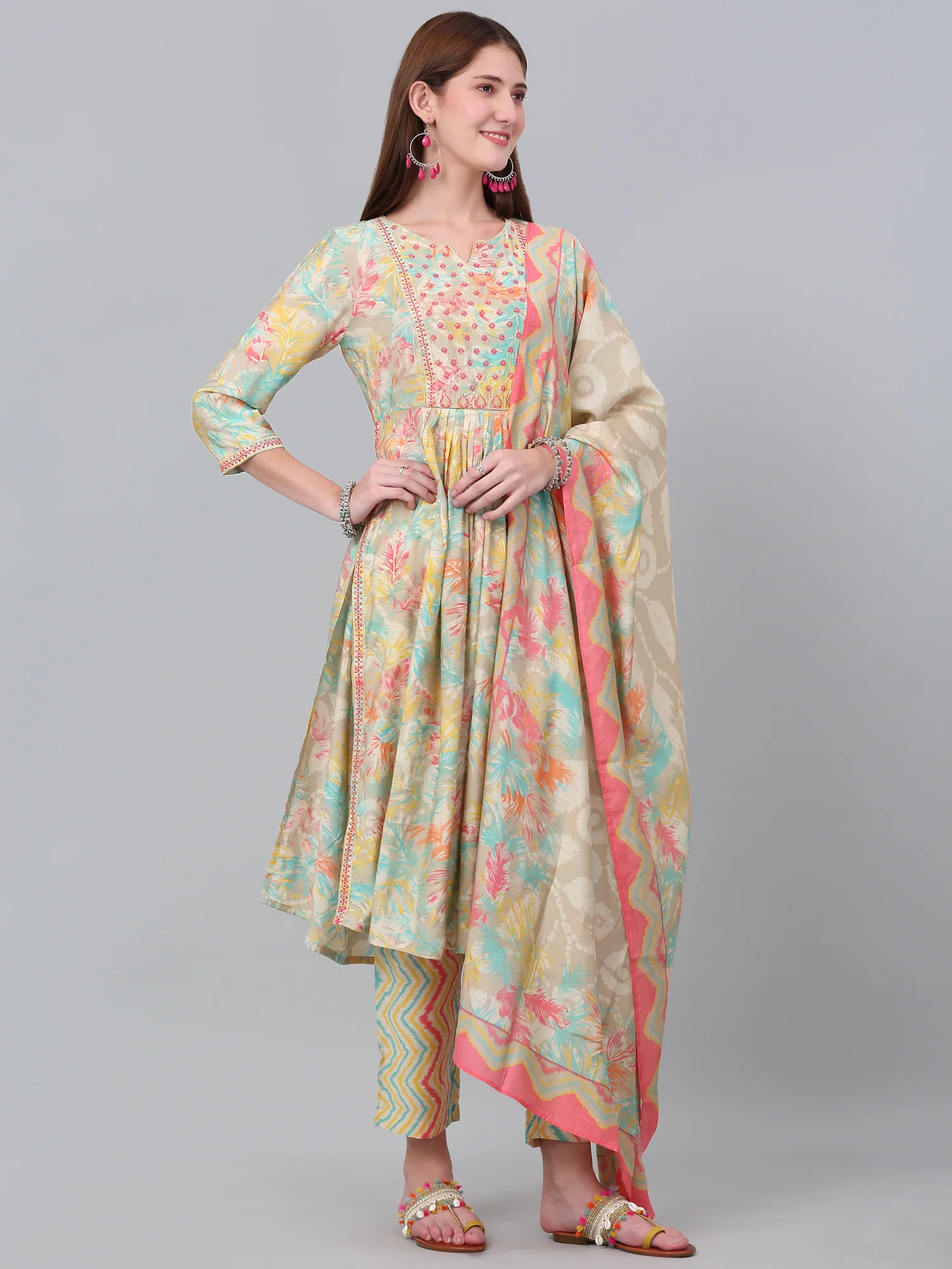 Women's Multi Floral Print Kurti Plazzo Dupatta Set - Image 4