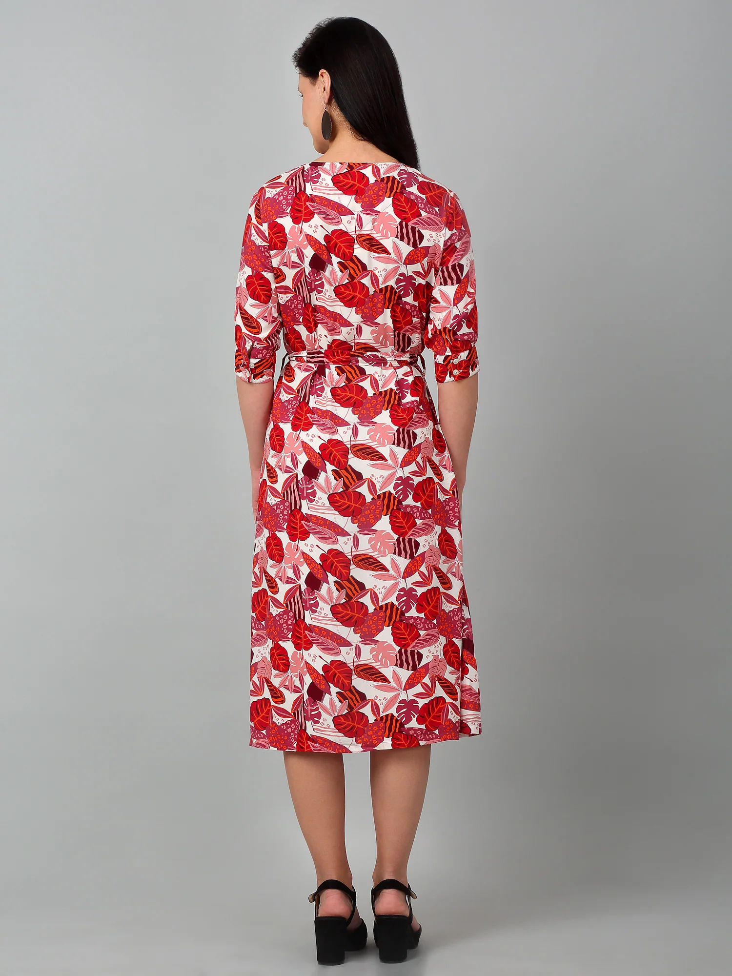 Women's Casual V neck Multi Color Floral Print Fit & Flared Dress - Image 2