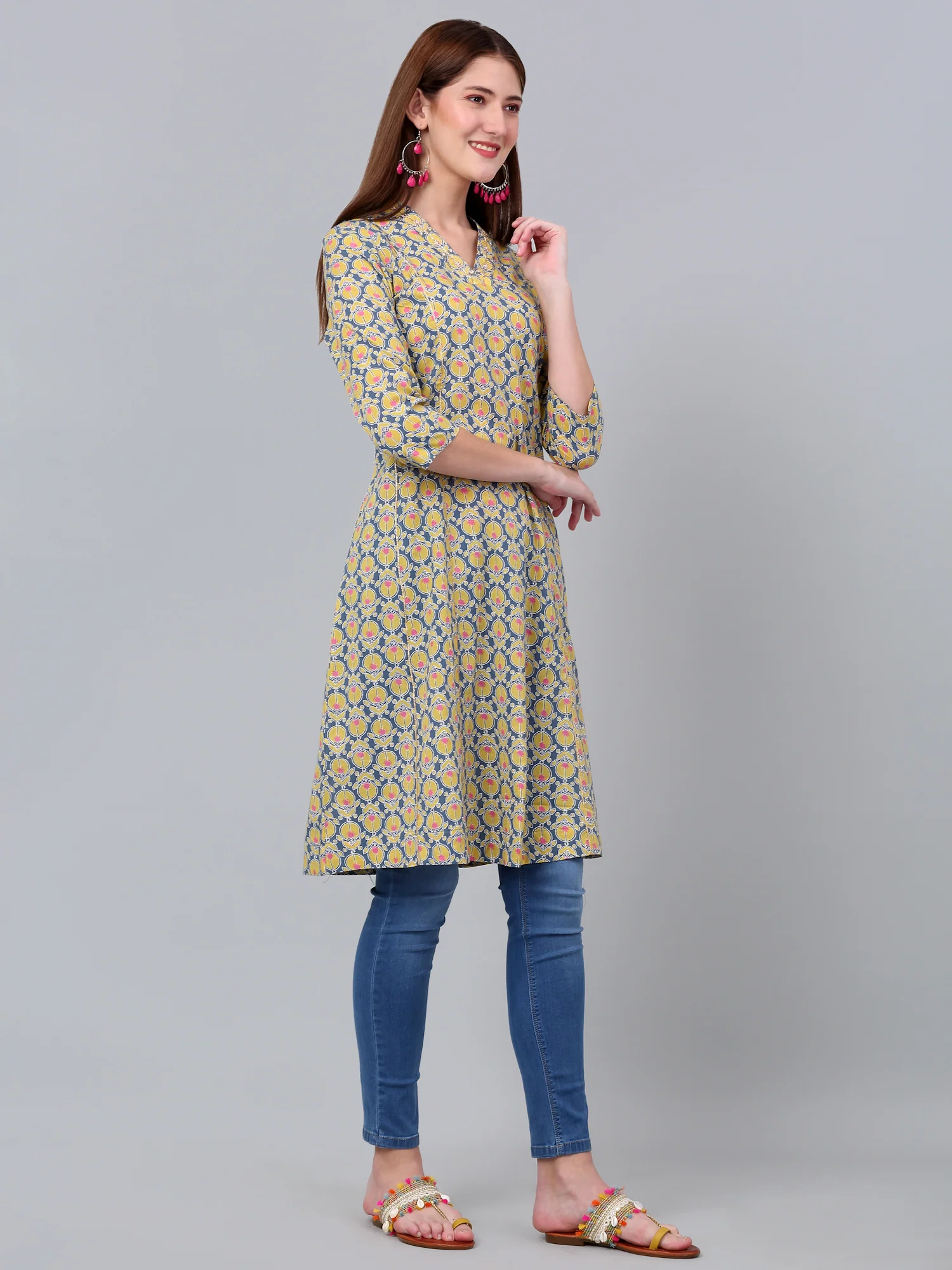 Women's Mustard Floral Printed Three Quarter Sleeves Kurti - Image 3